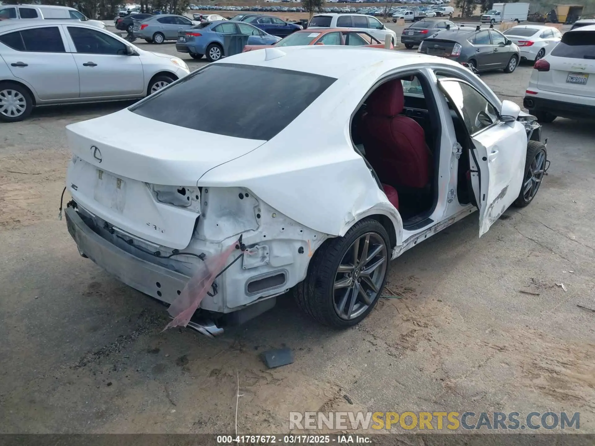 4 fotografías del automóvil dañado JTHBA1D20K5085529 LEXUS IS 300 2019