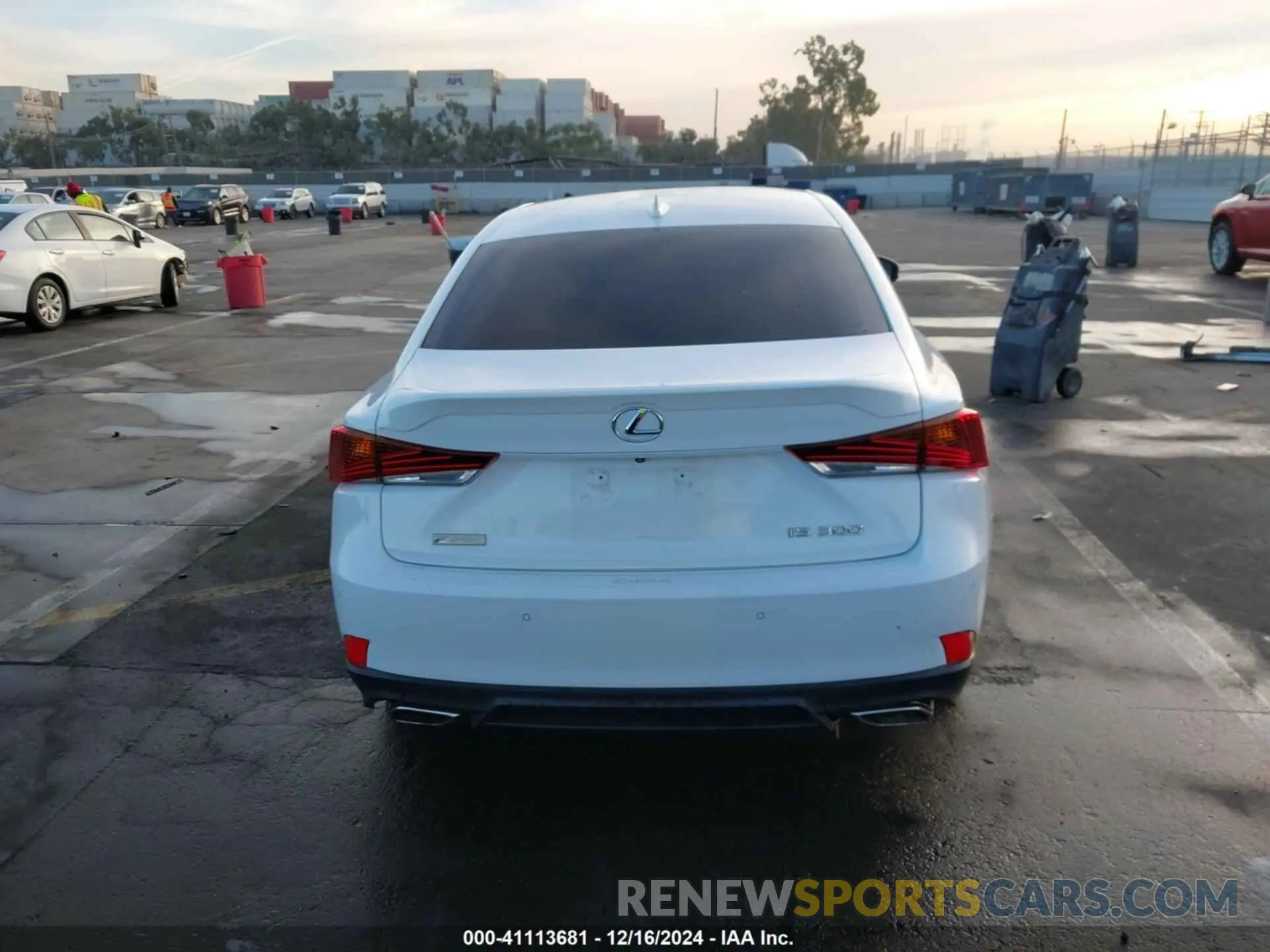 17 fotografías del automóvil dañado JTHBA1D21K5090142 LEXUS IS 300 2019