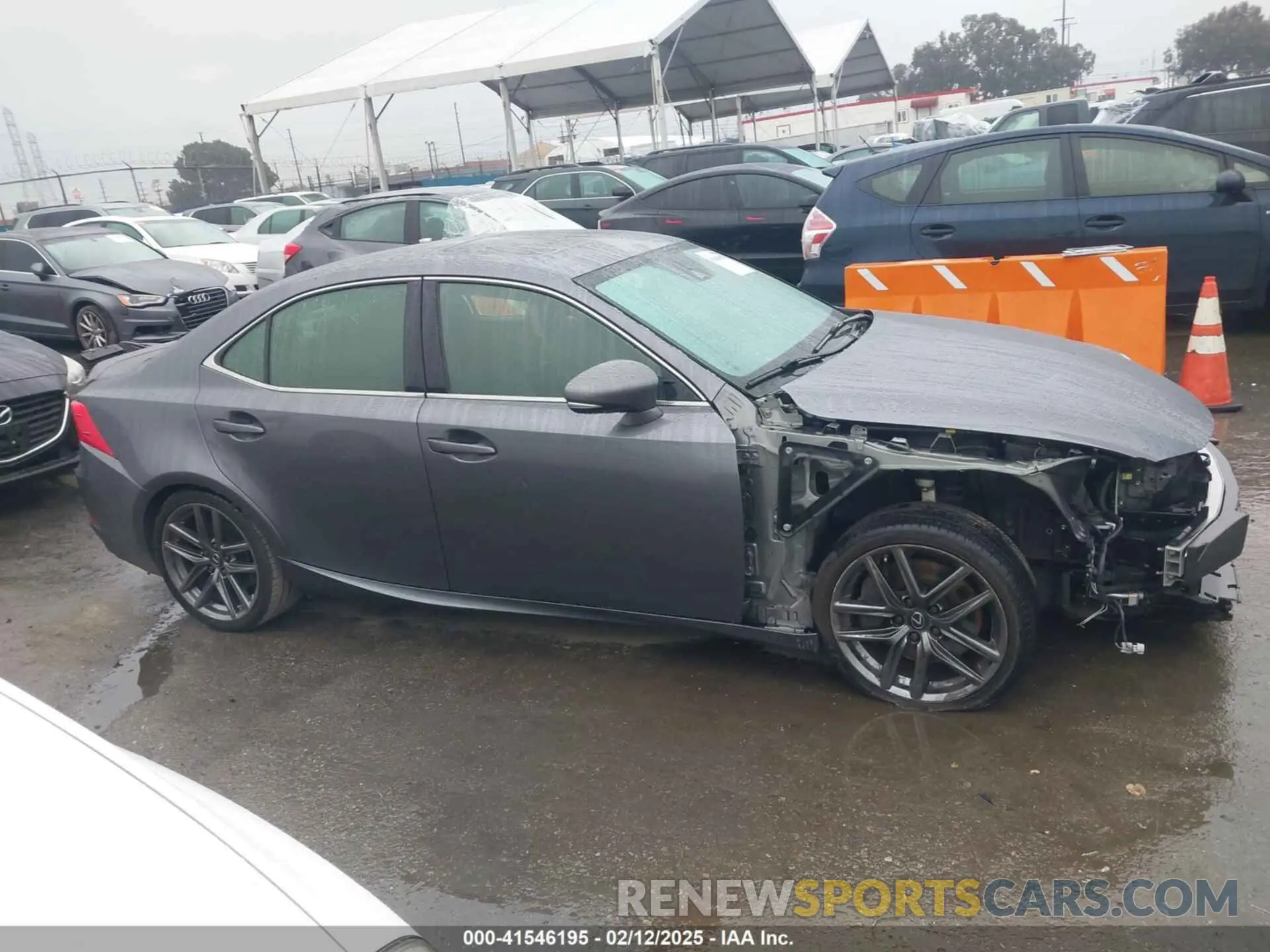 14 fotografías del automóvil dañado JTHBA1D23K5086447 LEXUS IS 300 2019