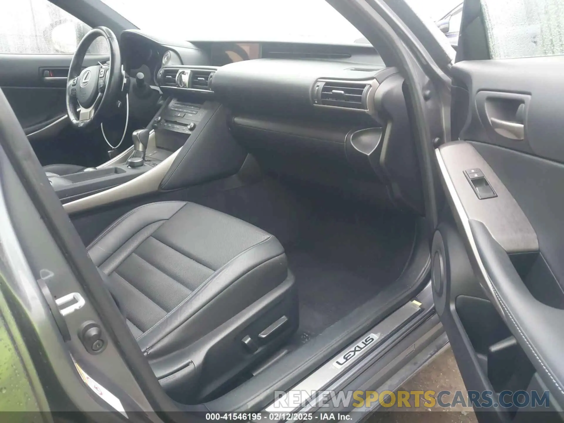 5 fotografías del automóvil dañado JTHBA1D23K5086447 LEXUS IS 300 2019