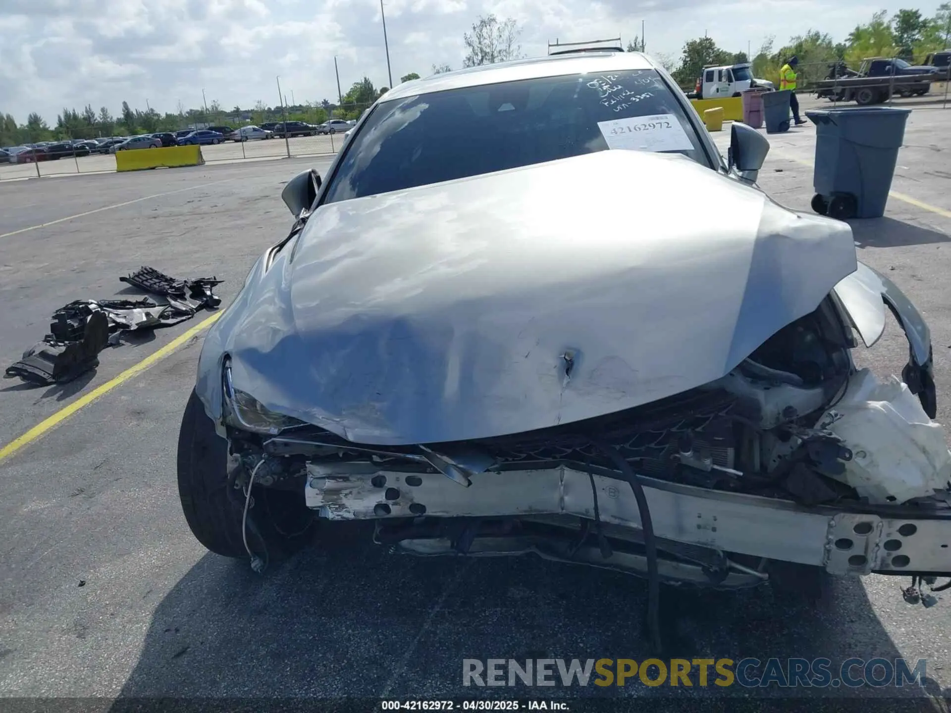 6 fotografías del automóvil dañado JTHBA1D23K5093351 LEXUS IS 300 2019