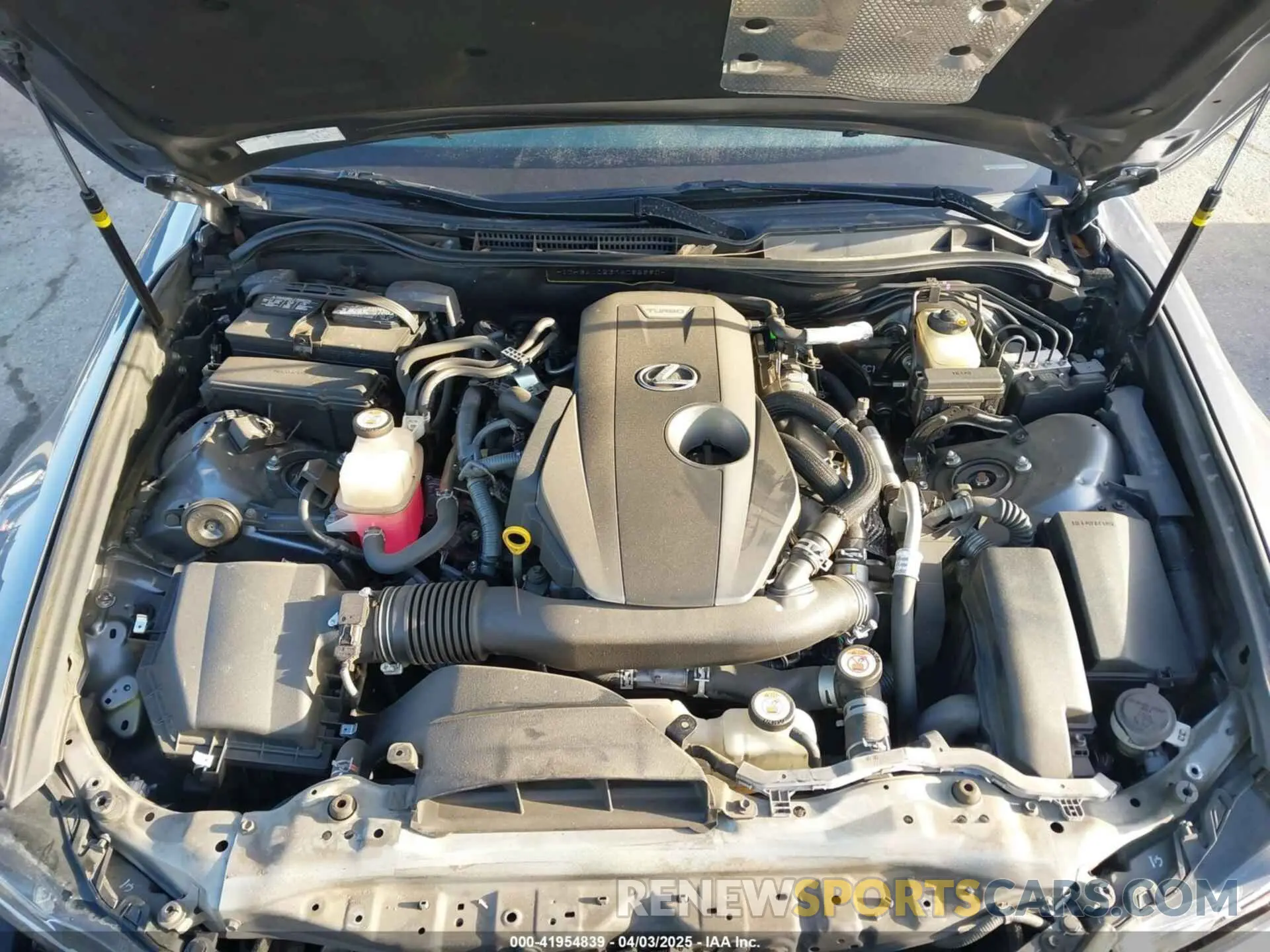 10 fotografías del automóvil dañado JTHBA1D23K5095990 LEXUS IS 300 2019