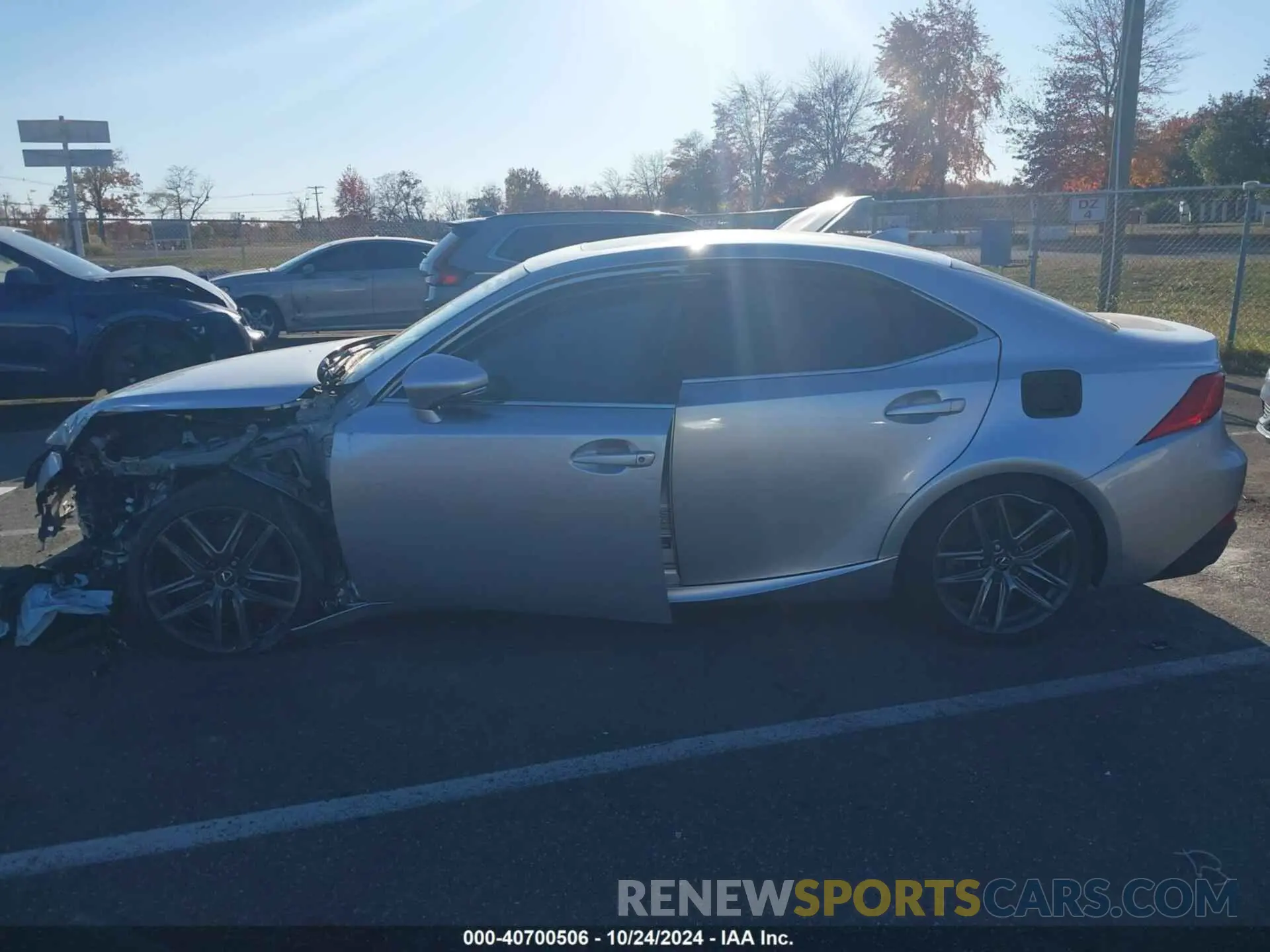 15 fotografías del automóvil dañado JTHBA1D24K5098462 LEXUS IS 300 2019