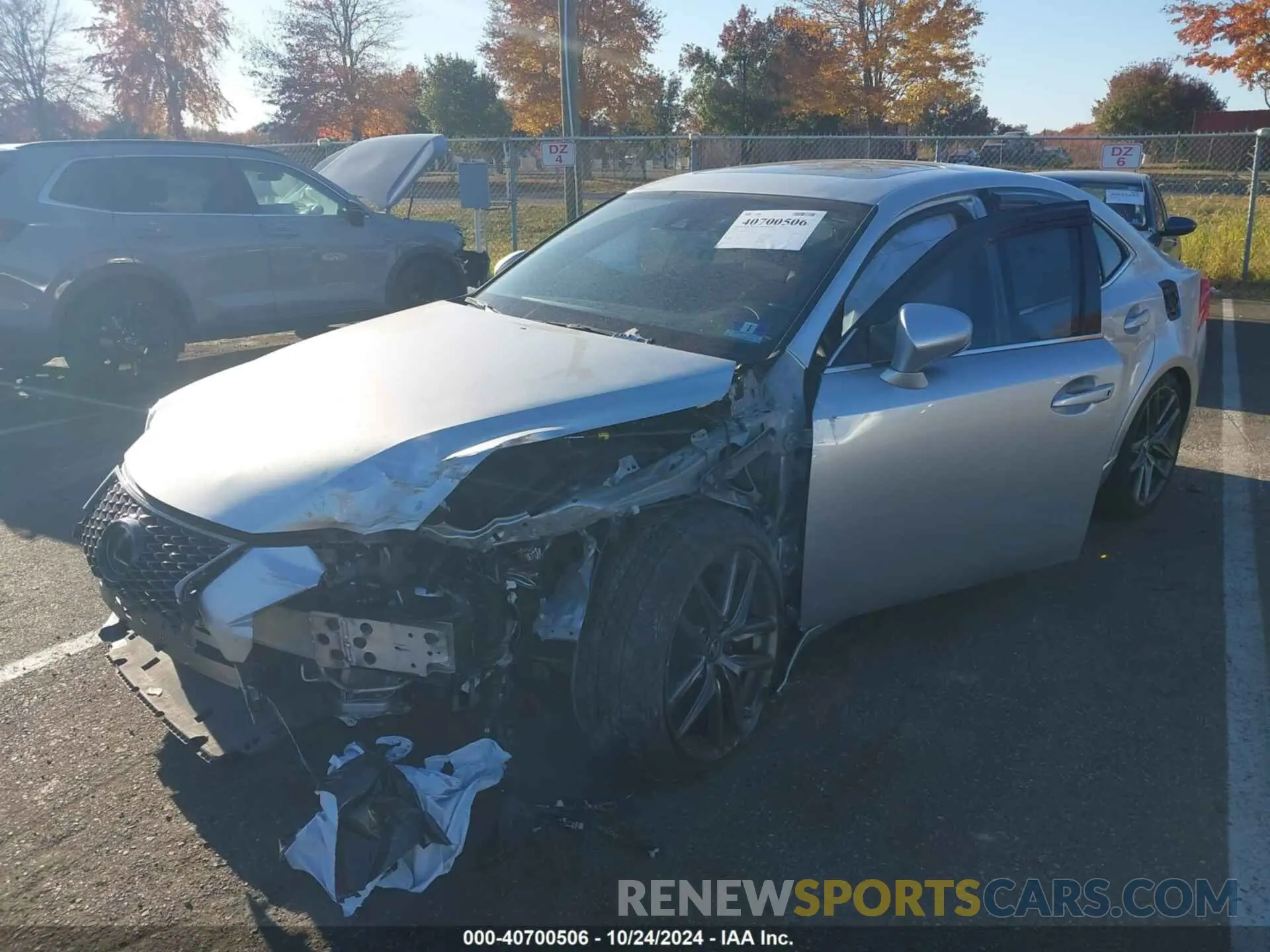 2 fotografías del automóvil dañado JTHBA1D24K5098462 LEXUS IS 300 2019