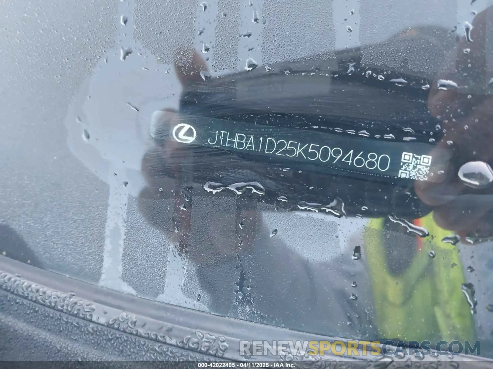 9 fotografías del automóvil dañado JTHBA1D25K5094680 LEXUS IS 300 2019