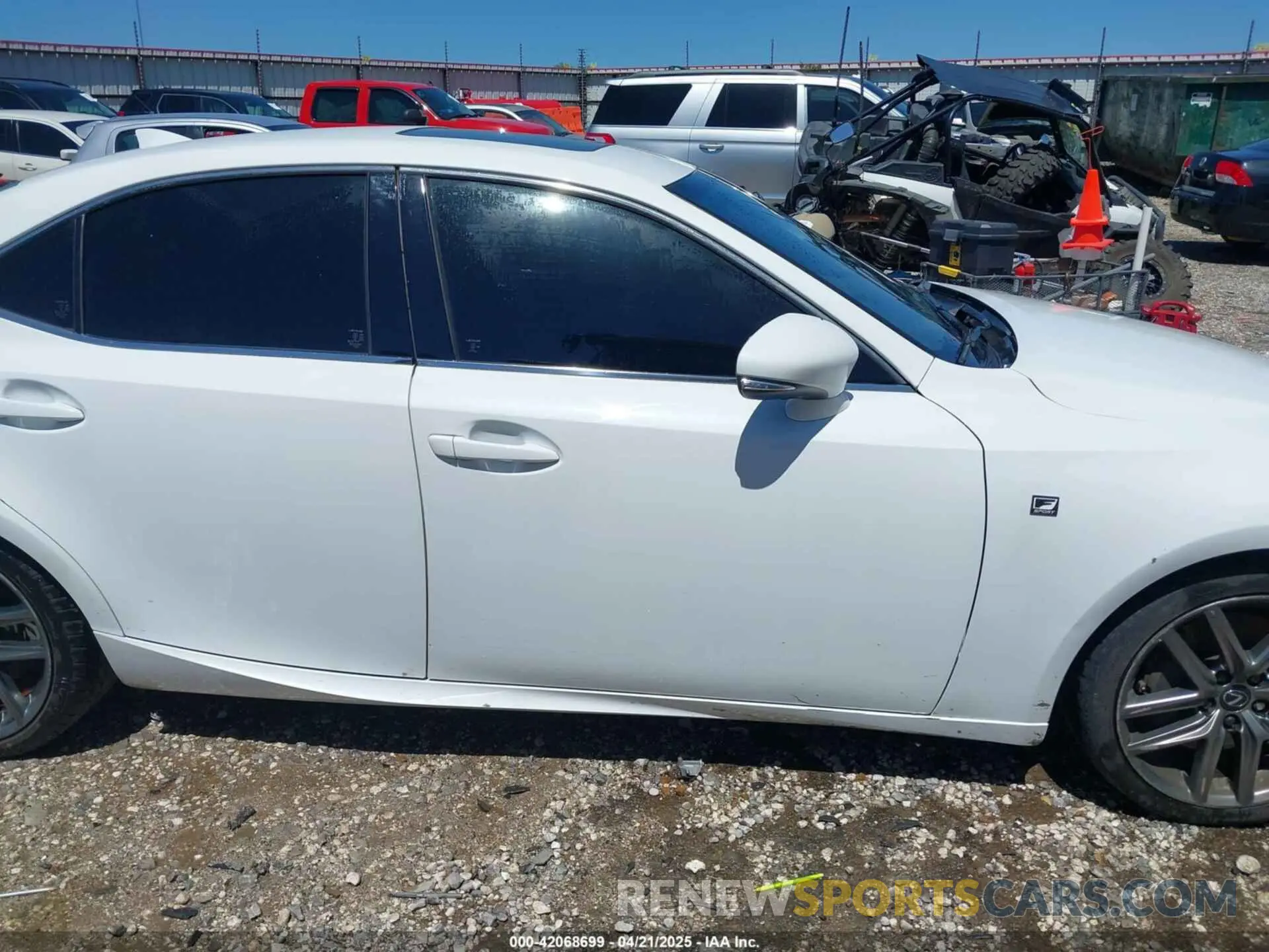 13 fotografías del automóvil dañado JTHBA1D26K5093781 LEXUS IS 300 2019