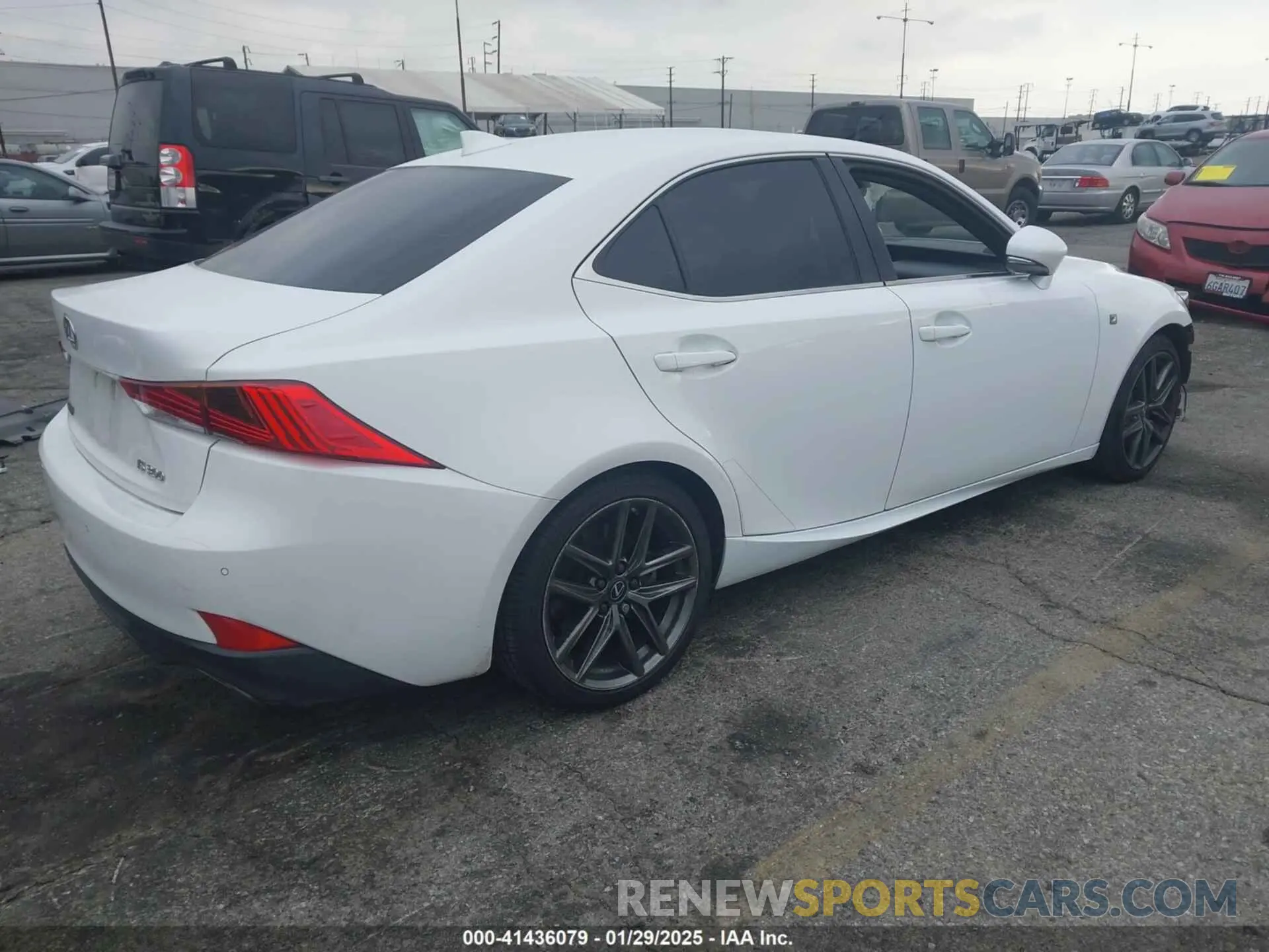 4 fotografías del automóvil dañado JTHBA1D28K5092728 LEXUS IS 300 2019