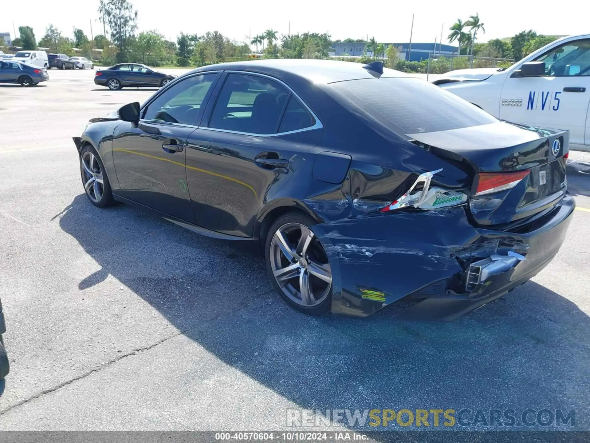 3 fotografías del automóvil dañado JTHBA1D28K5094060 LEXUS IS 300 2019