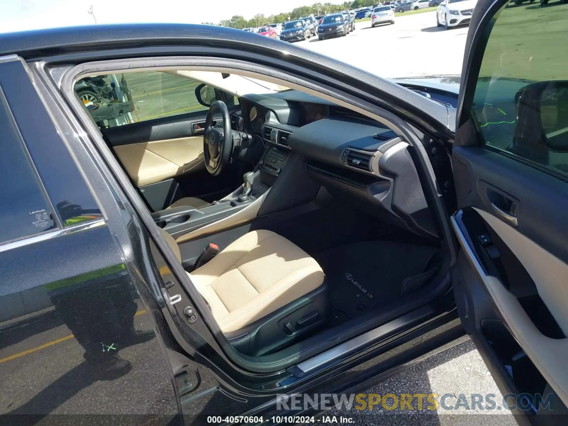 5 fotografías del automóvil dañado JTHBA1D28K5094060 LEXUS IS 300 2019