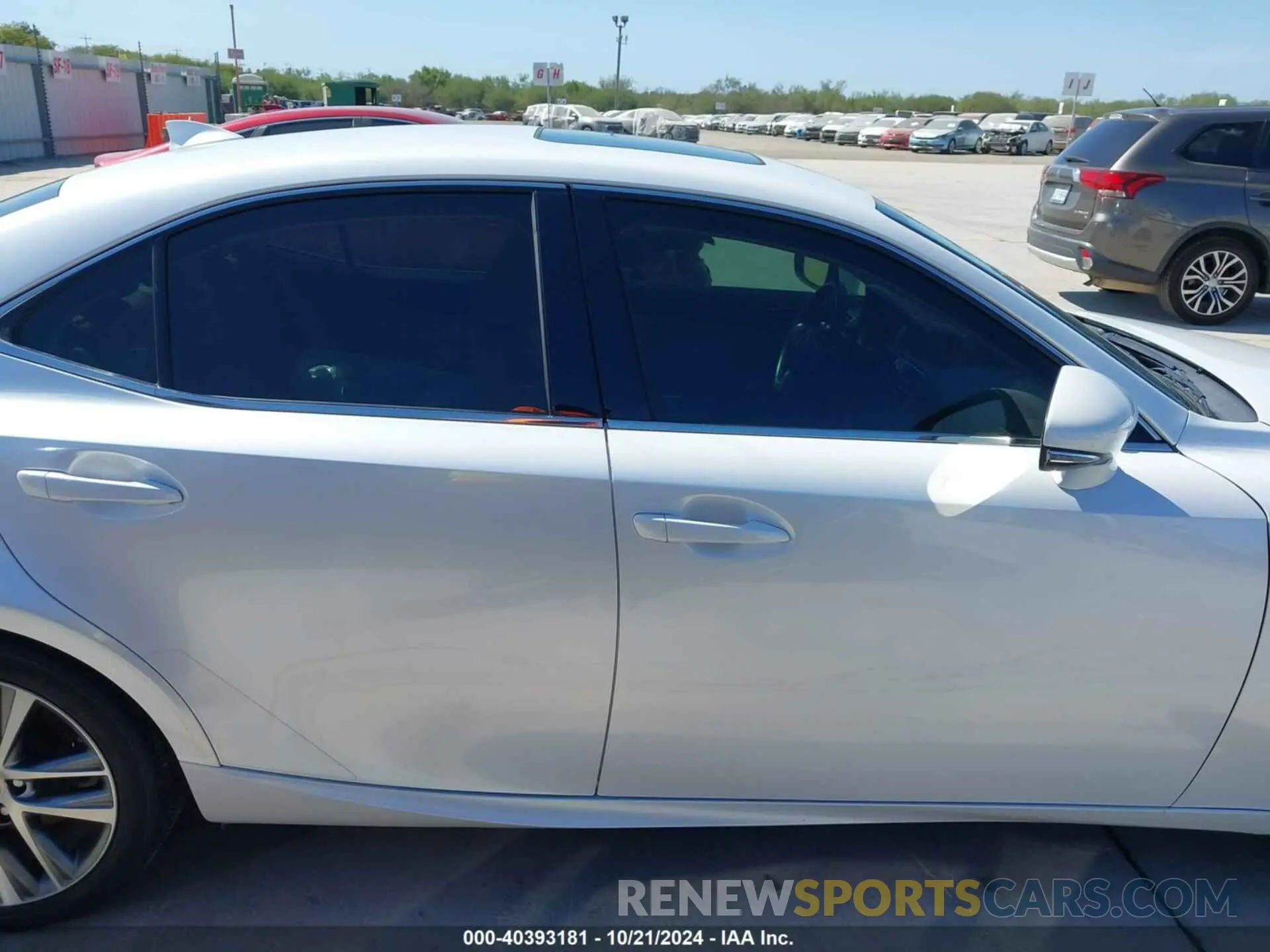 13 fotografías del automóvil dañado JTHBA1D28K5097542 LEXUS IS 300 2019