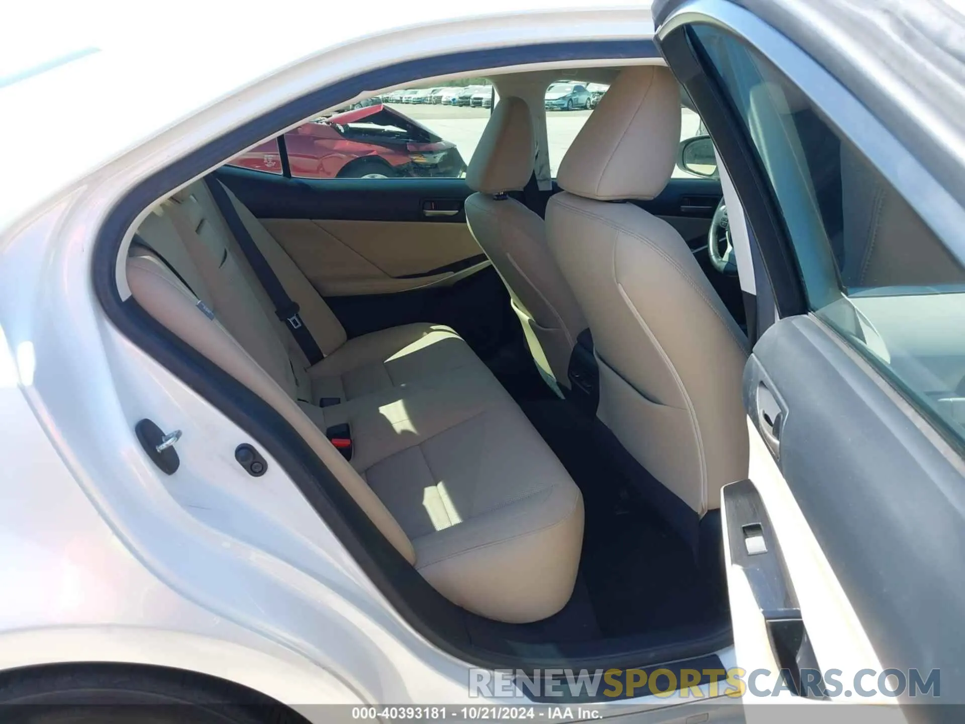 8 fotografías del automóvil dañado JTHBA1D28K5097542 LEXUS IS 300 2019