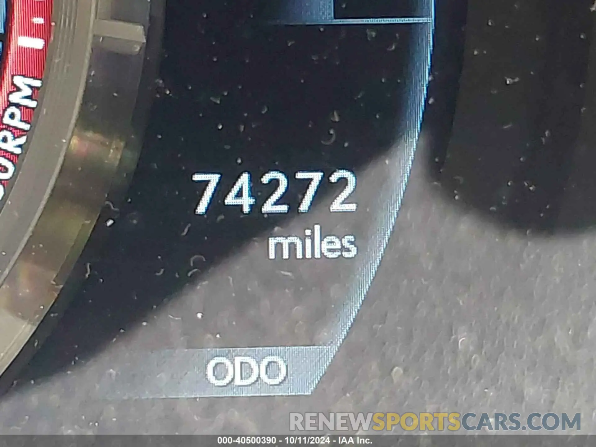15 fotografías del automóvil dañado JTHC81D21K5035982 LEXUS IS 300 2019