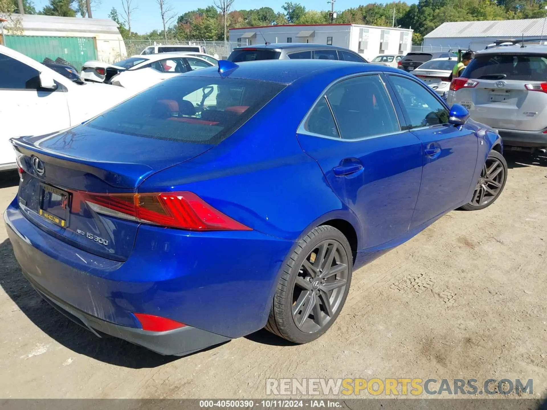 4 fotografías del automóvil dañado JTHC81D21K5035982 LEXUS IS 300 2019