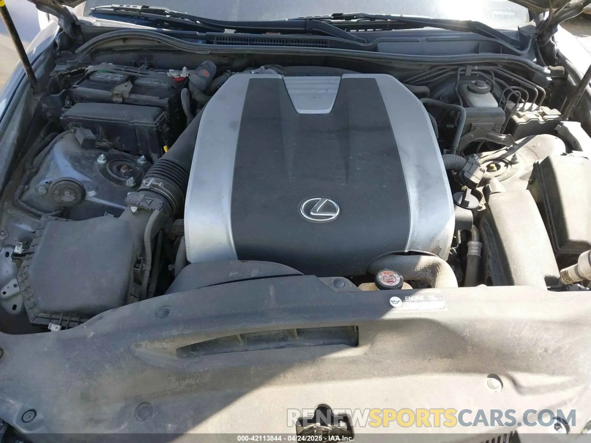 10 fotografías del automóvil dañado JTHC81D25K5034043 LEXUS IS 300 2019