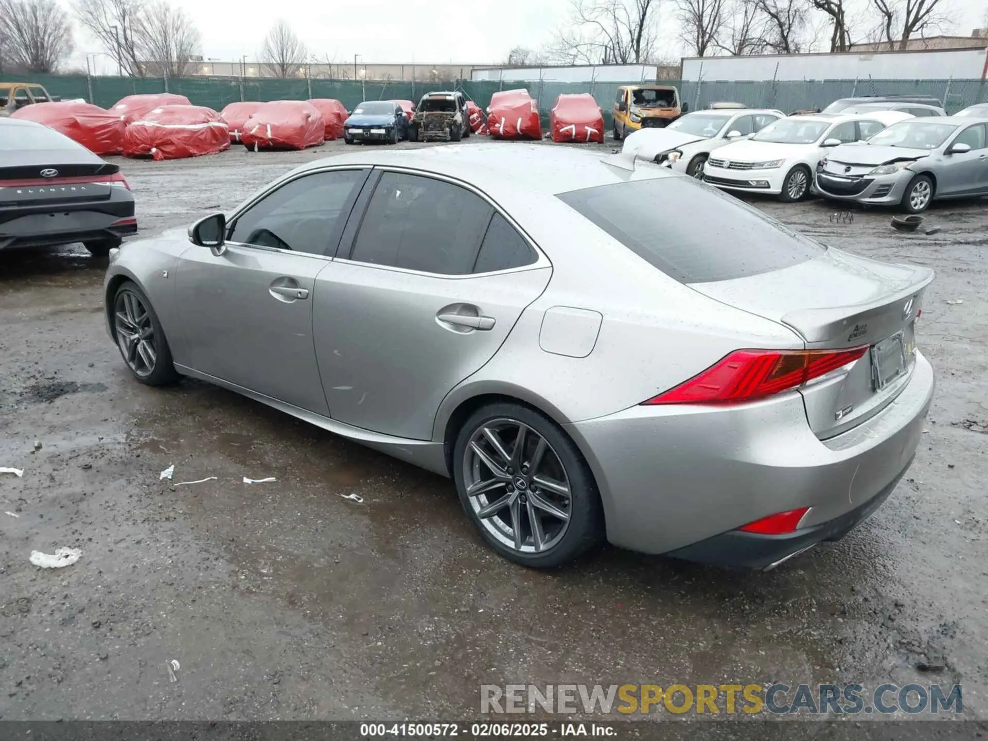3 fotografías del automóvil dañado JTHC81D25K5036536 LEXUS IS 300 2019