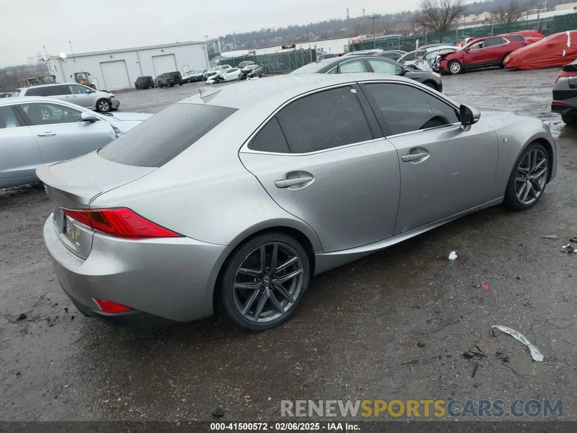 4 fotografías del automóvil dañado JTHC81D25K5036536 LEXUS IS 300 2019