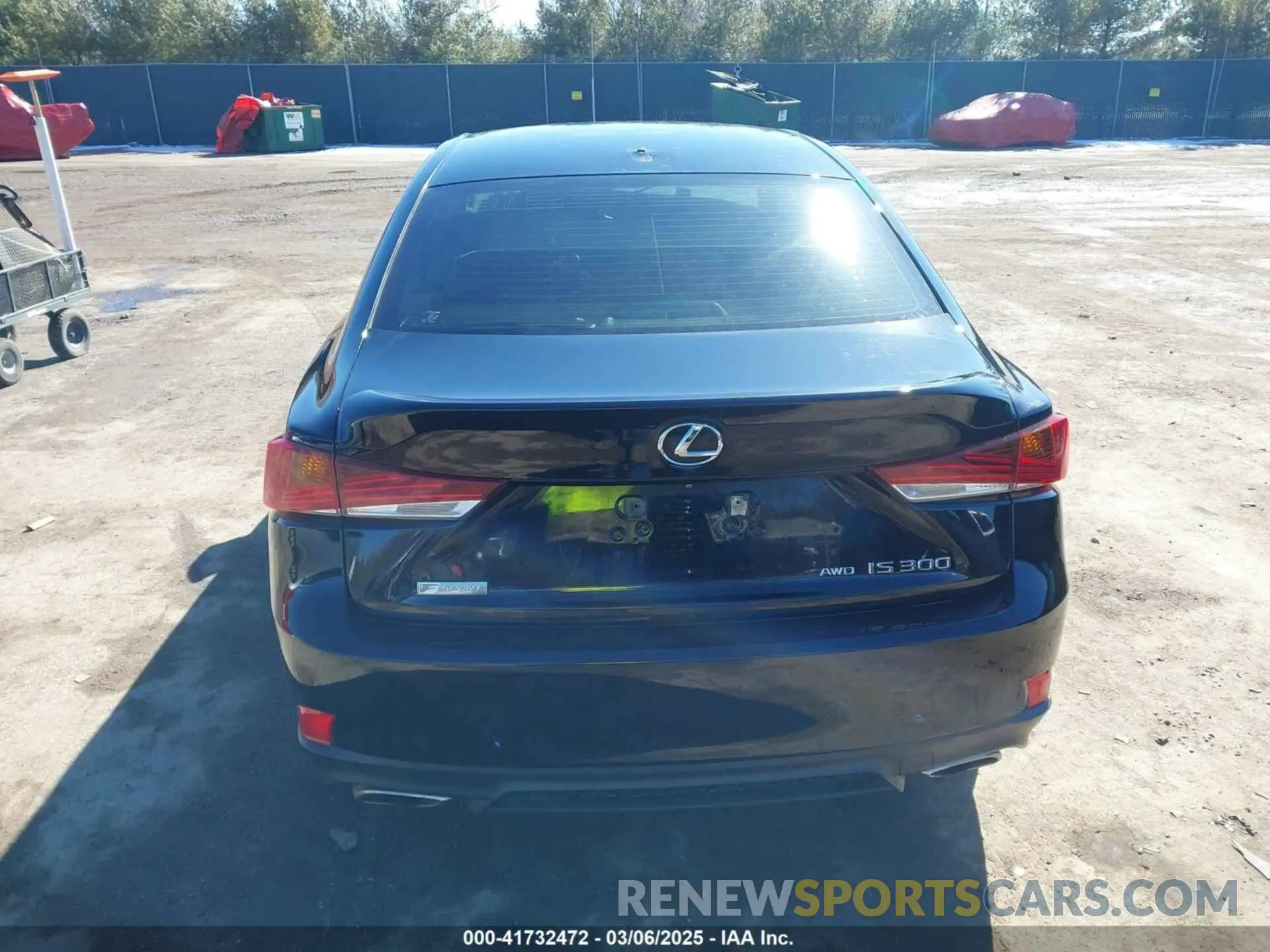 17 fotografías del automóvil dañado JTHC81D27K5035534 LEXUS IS 300 2019