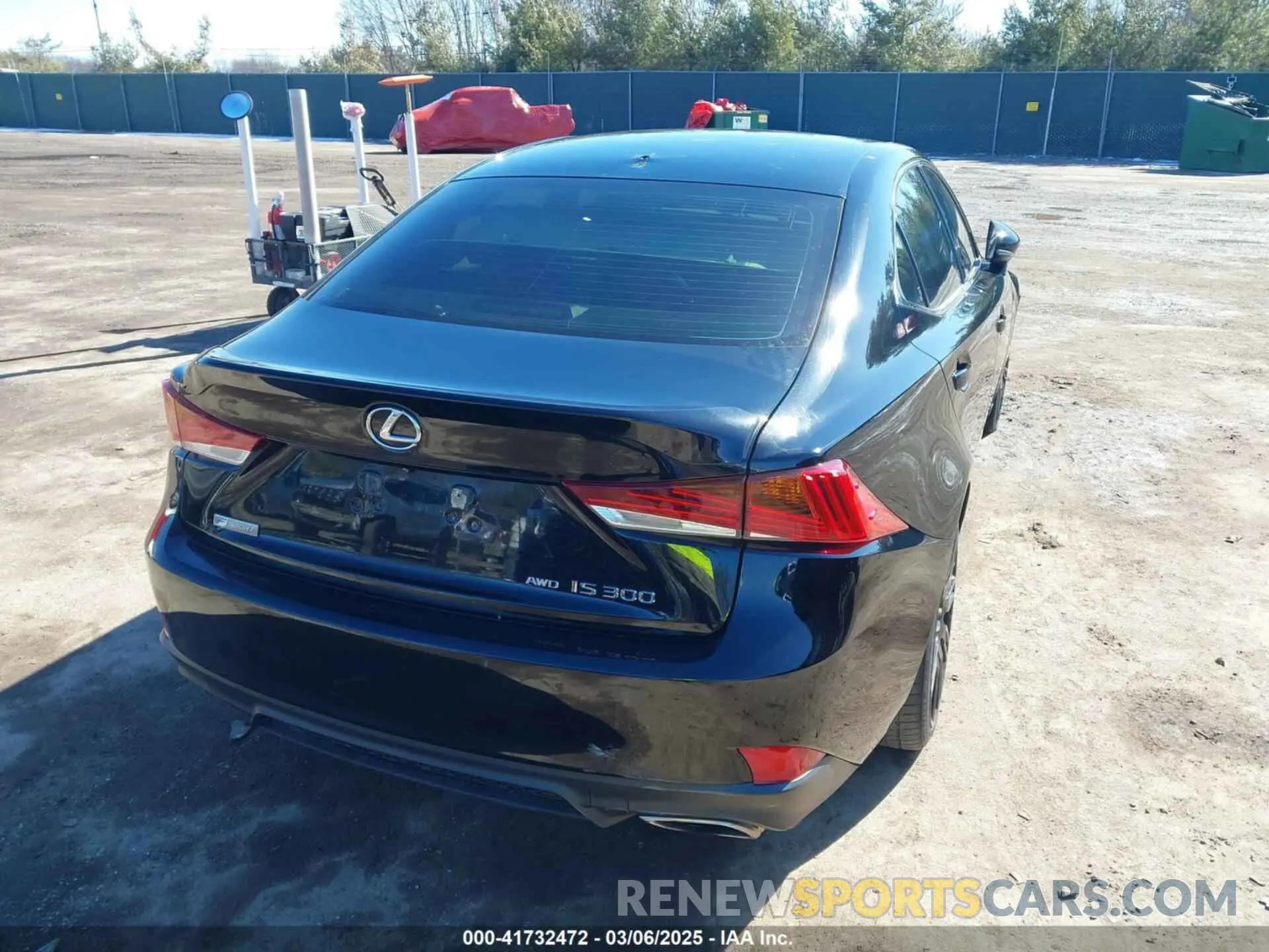 4 fotografías del automóvil dañado JTHC81D27K5035534 LEXUS IS 300 2019