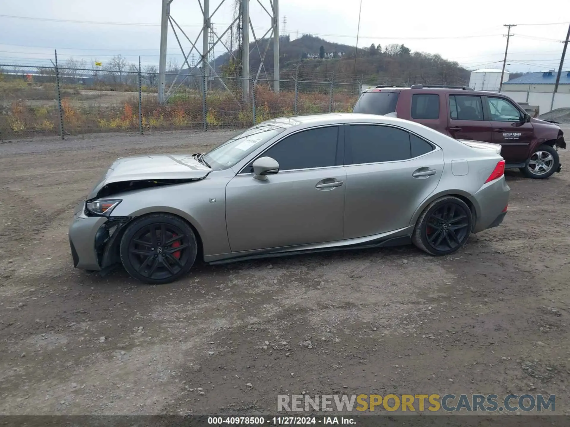 15 fotografías del automóvil dañado JTHC81D28K5036577 LEXUS IS 300 2019