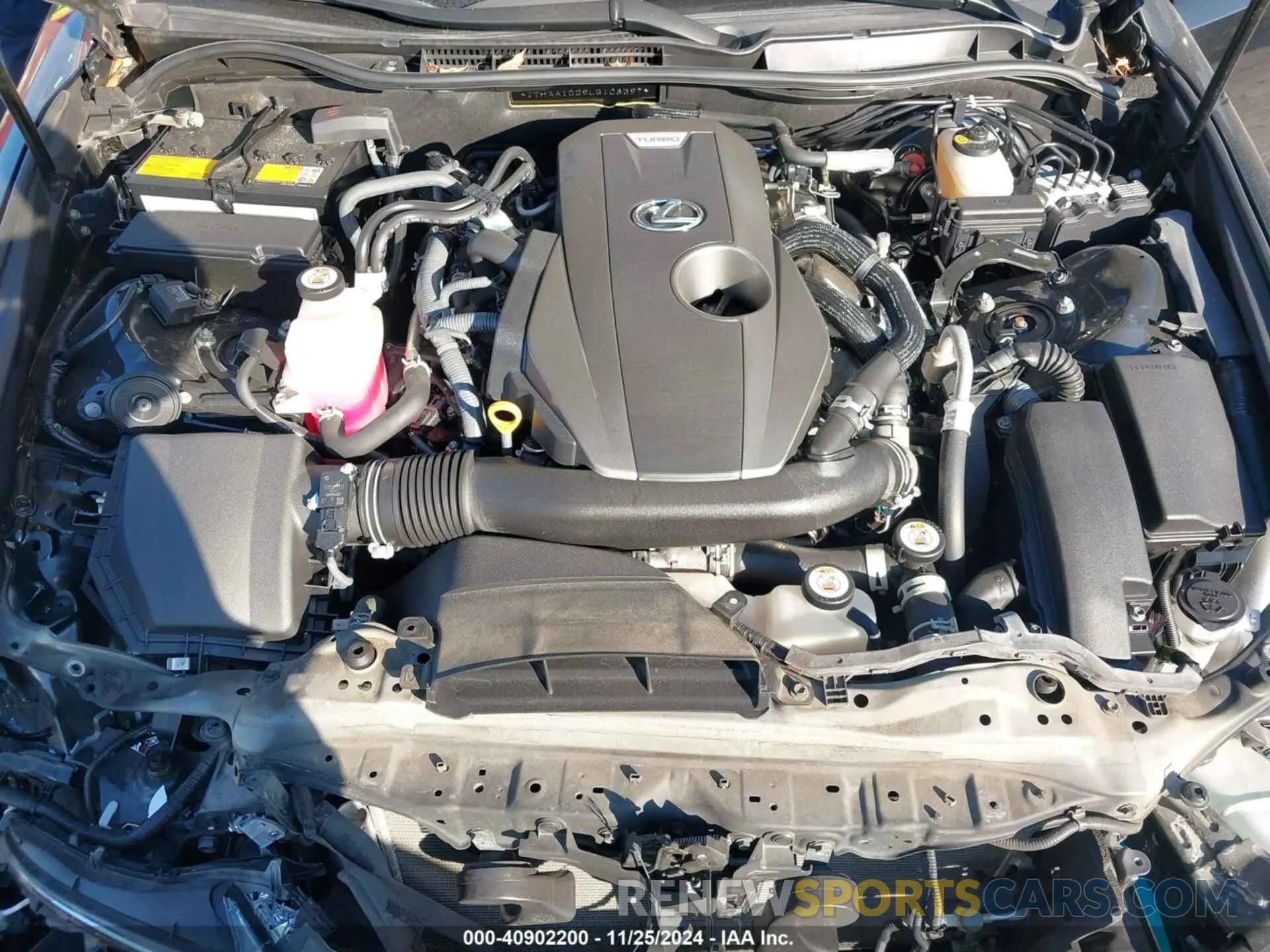 10 fotografías del automóvil dañado JTHAA1D29L5108397 LEXUS IS 300 2020