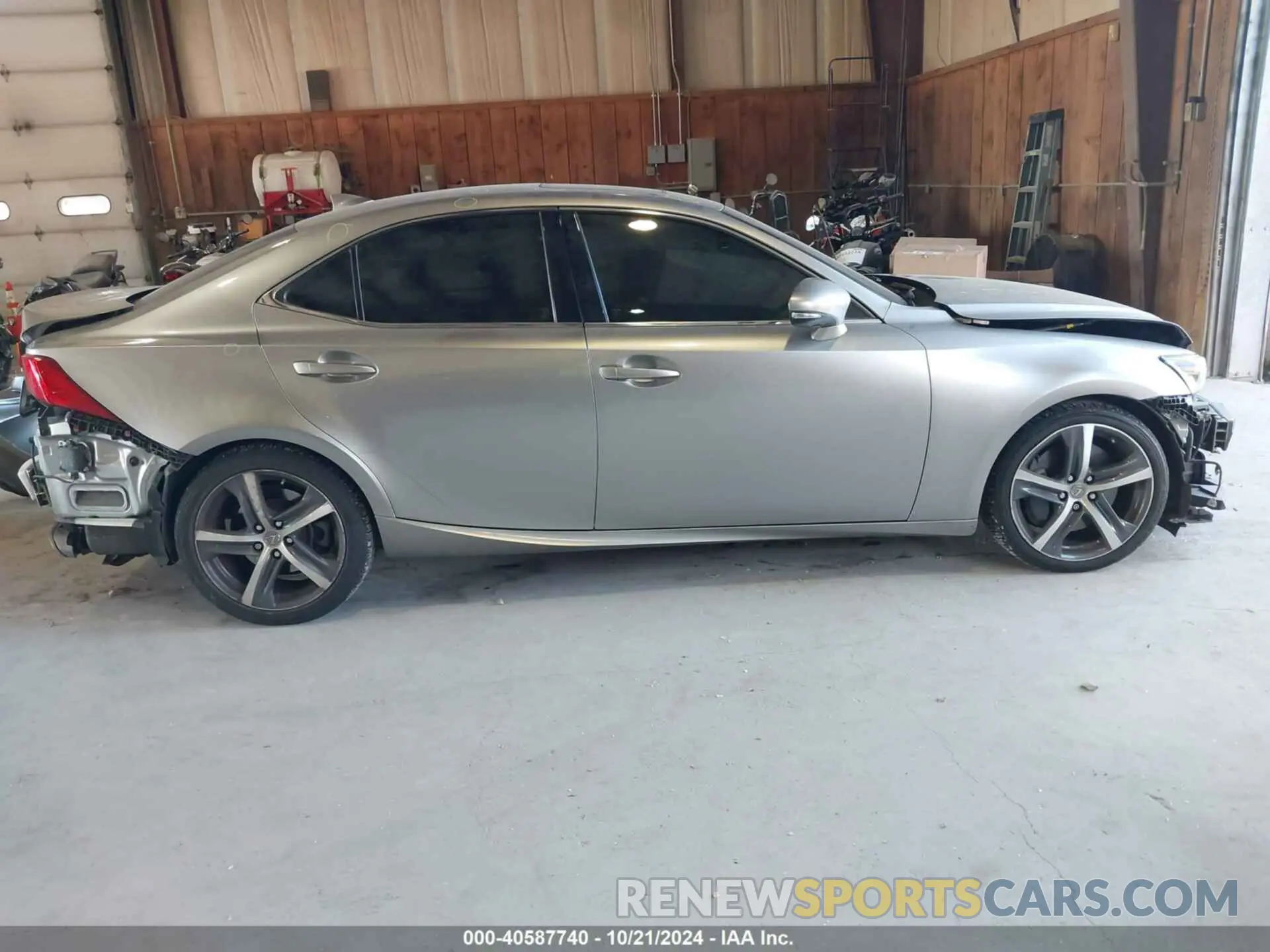 14 fotografías del automóvil dañado JTHD81F25L5042291 LEXUS IS 300 2020