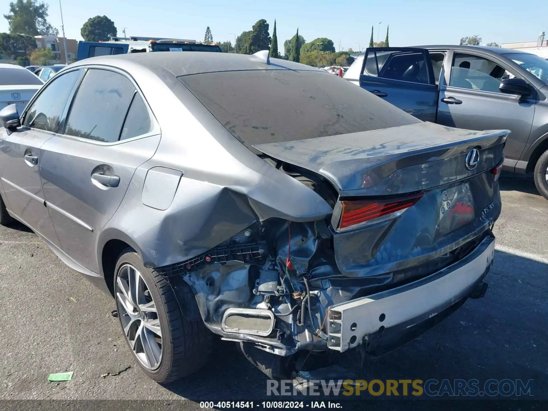 6 fotografías del automóvil dañado JTHDA1D24L5106926 LEXUS IS 300 2020