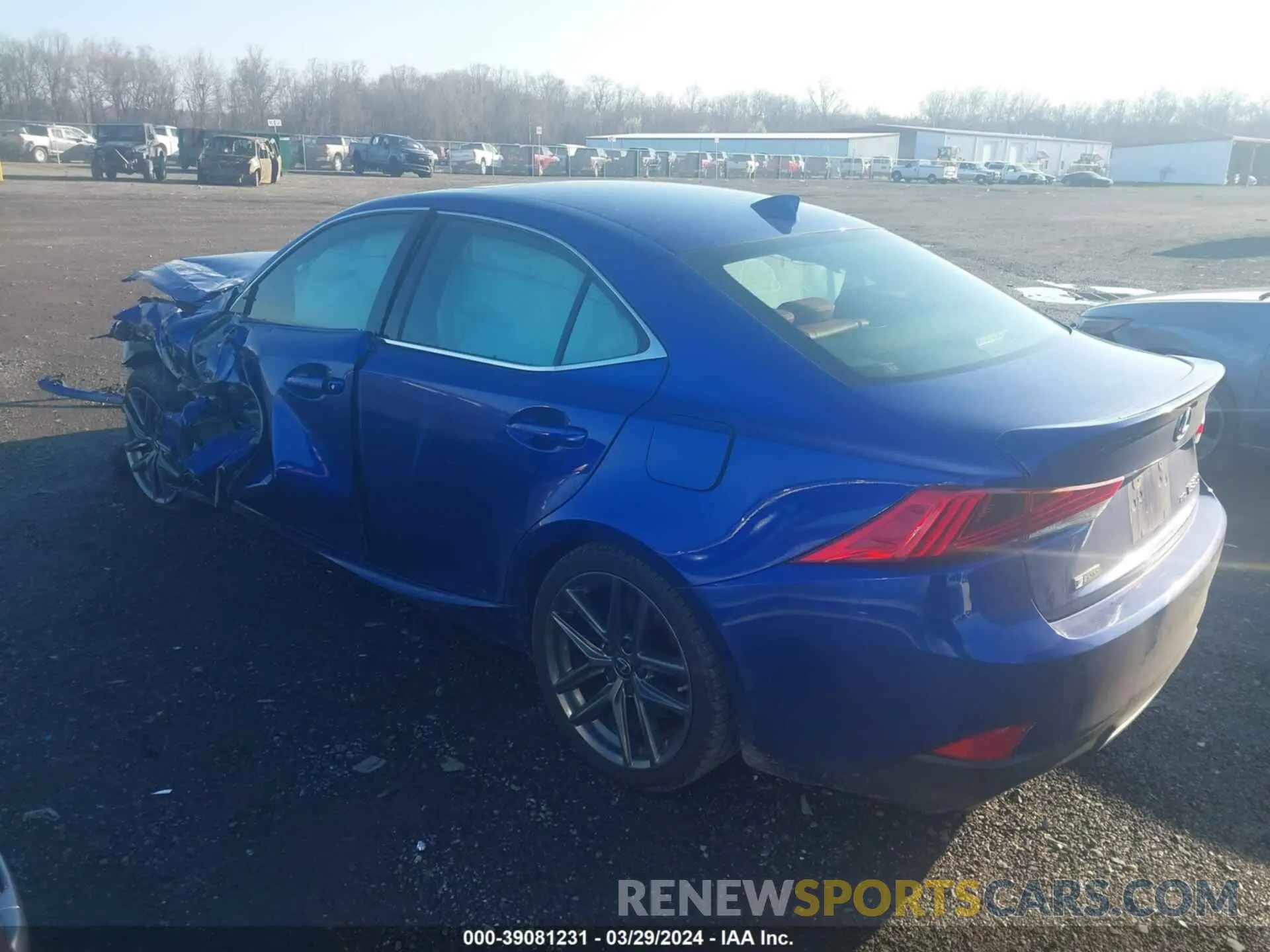 13 fotografías del automóvil dañado JTHG81F24L5041436 LEXUS IS 300 2020