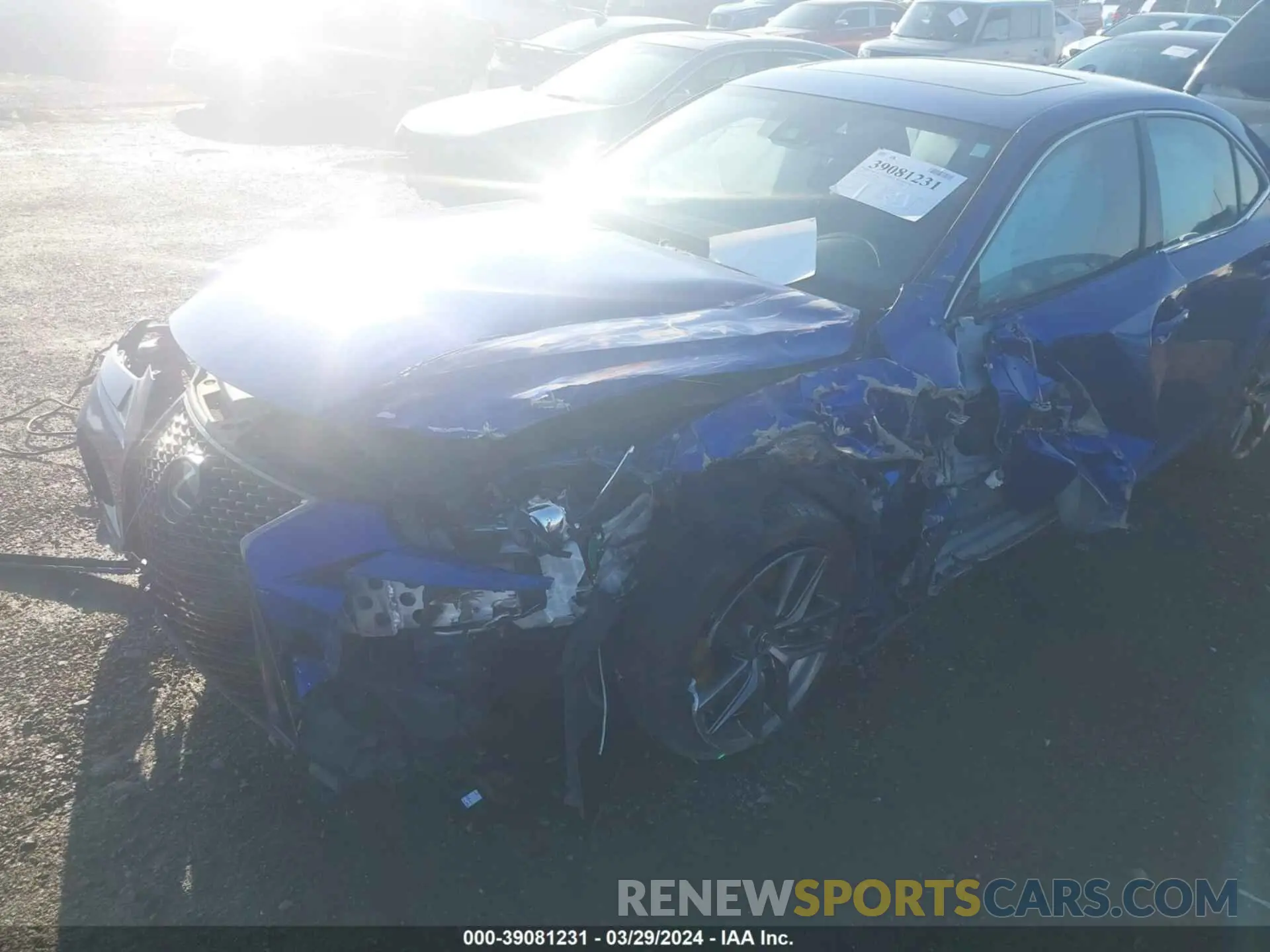 6 fotografías del automóvil dañado JTHG81F24L5041436 LEXUS IS 300 2020