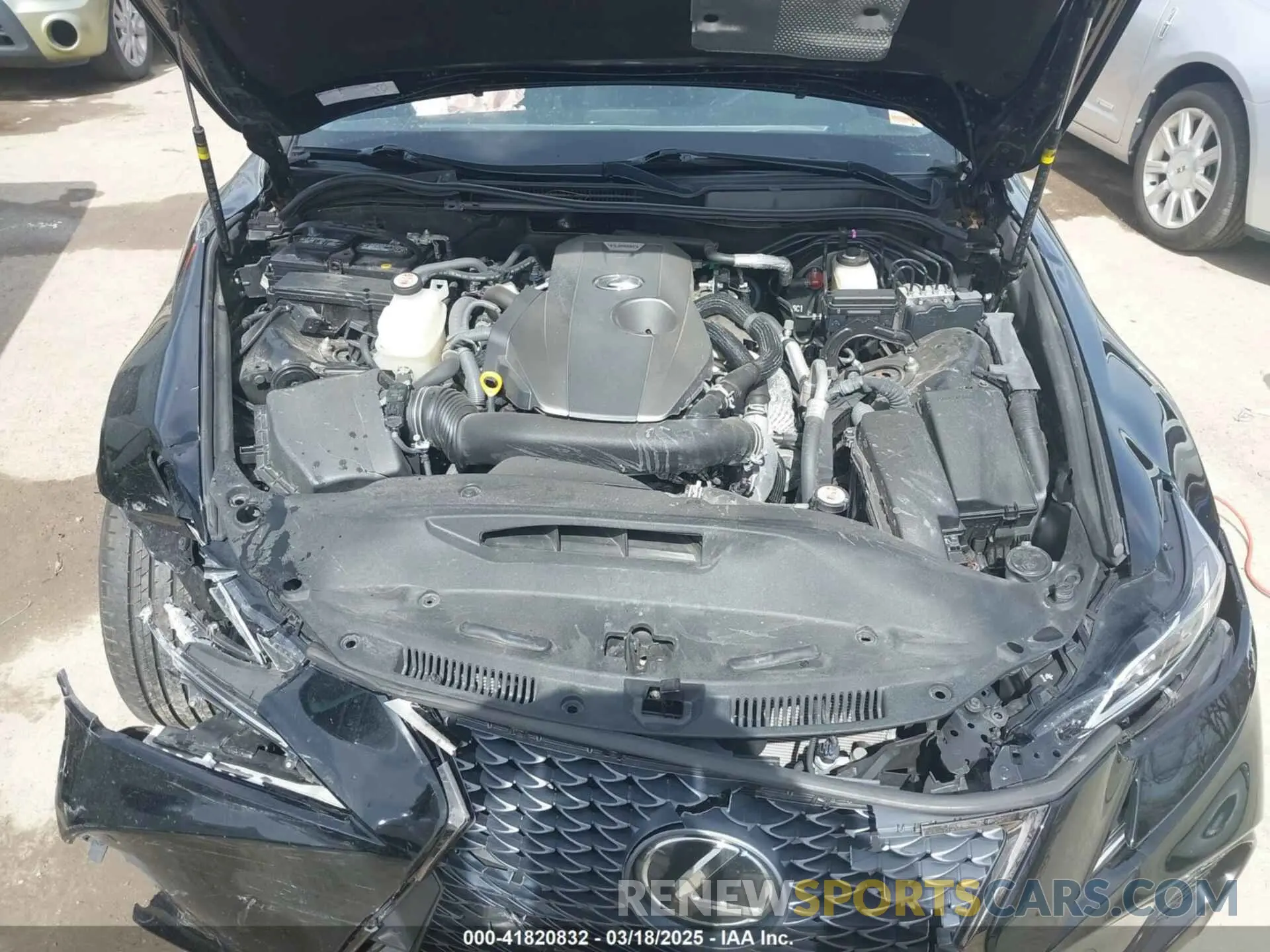 10 fotografías del automóvil dañado JTHGA1D20L5106242 LEXUS IS 300 2020