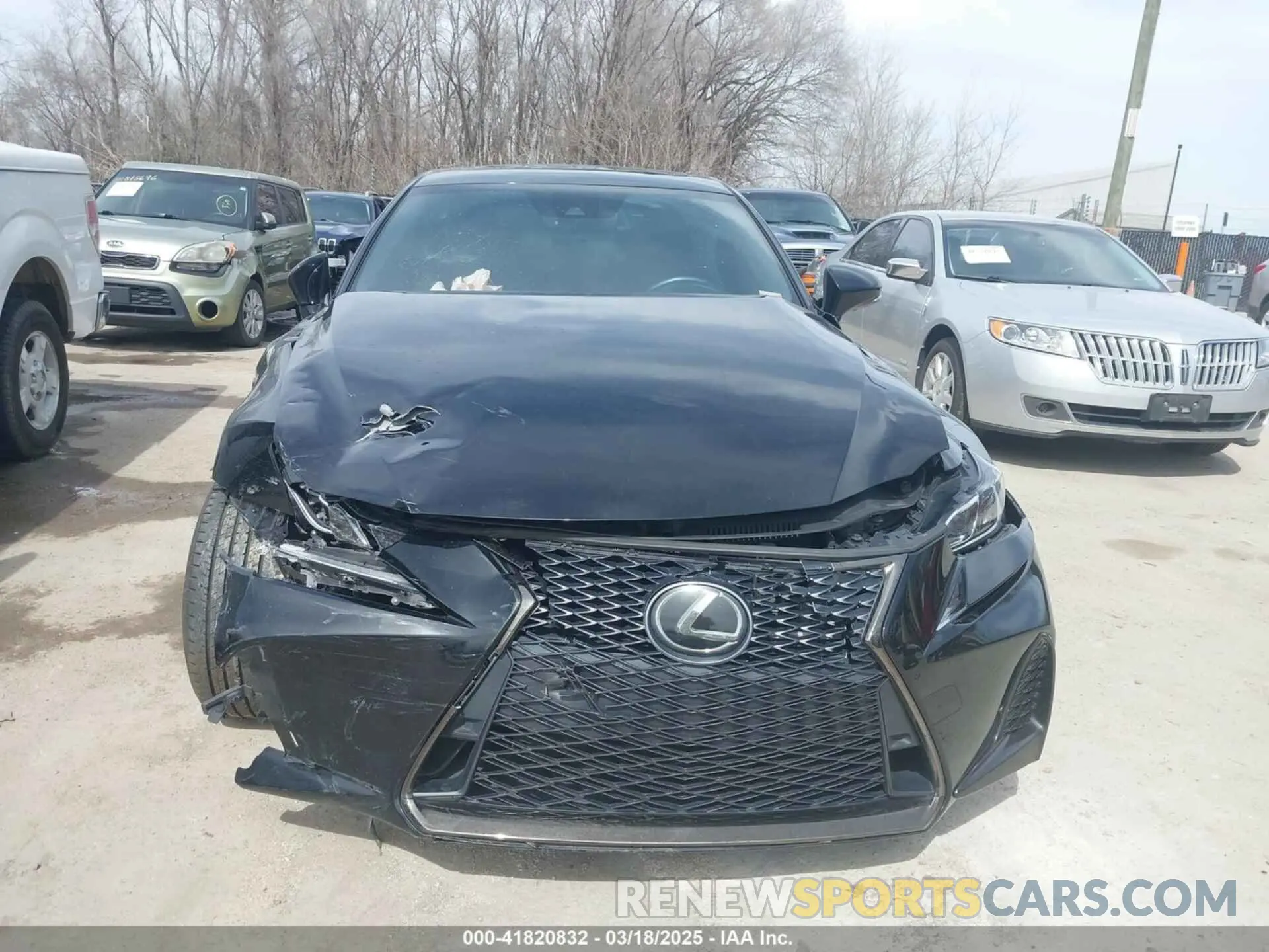 12 fotografías del automóvil dañado JTHGA1D20L5106242 LEXUS IS 300 2020