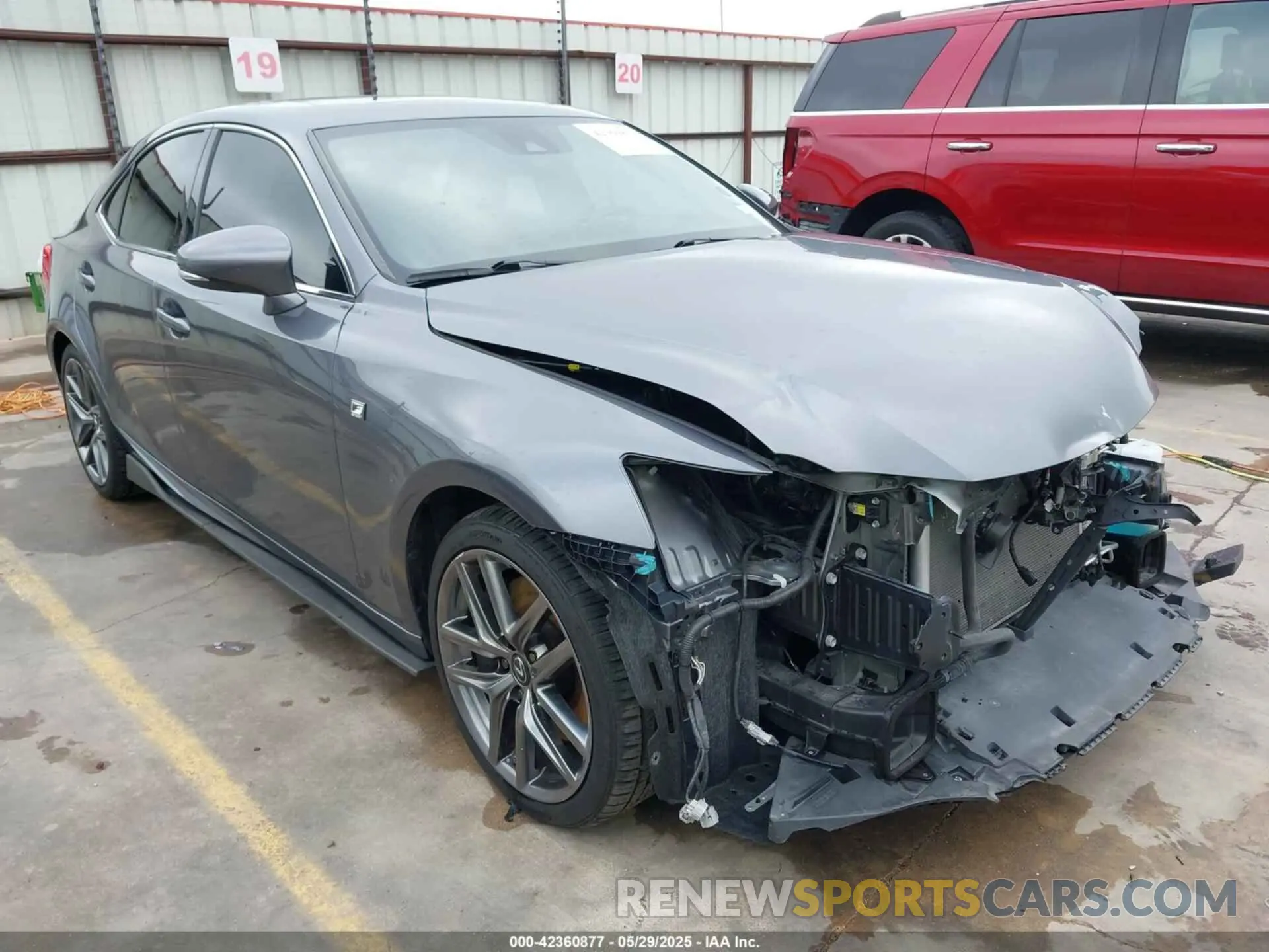 1 fotografías del automóvil dañado JTHGA1D25L5101652 LEXUS IS 300 2020