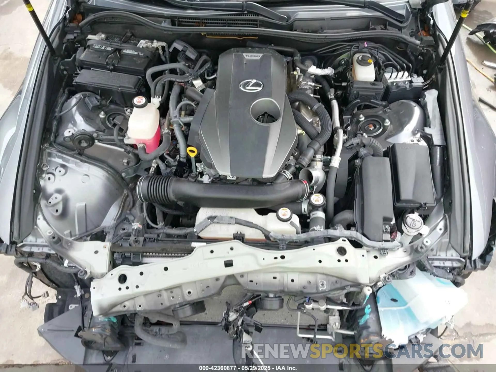 10 fotografías del automóvil dañado JTHGA1D25L5101652 LEXUS IS 300 2020