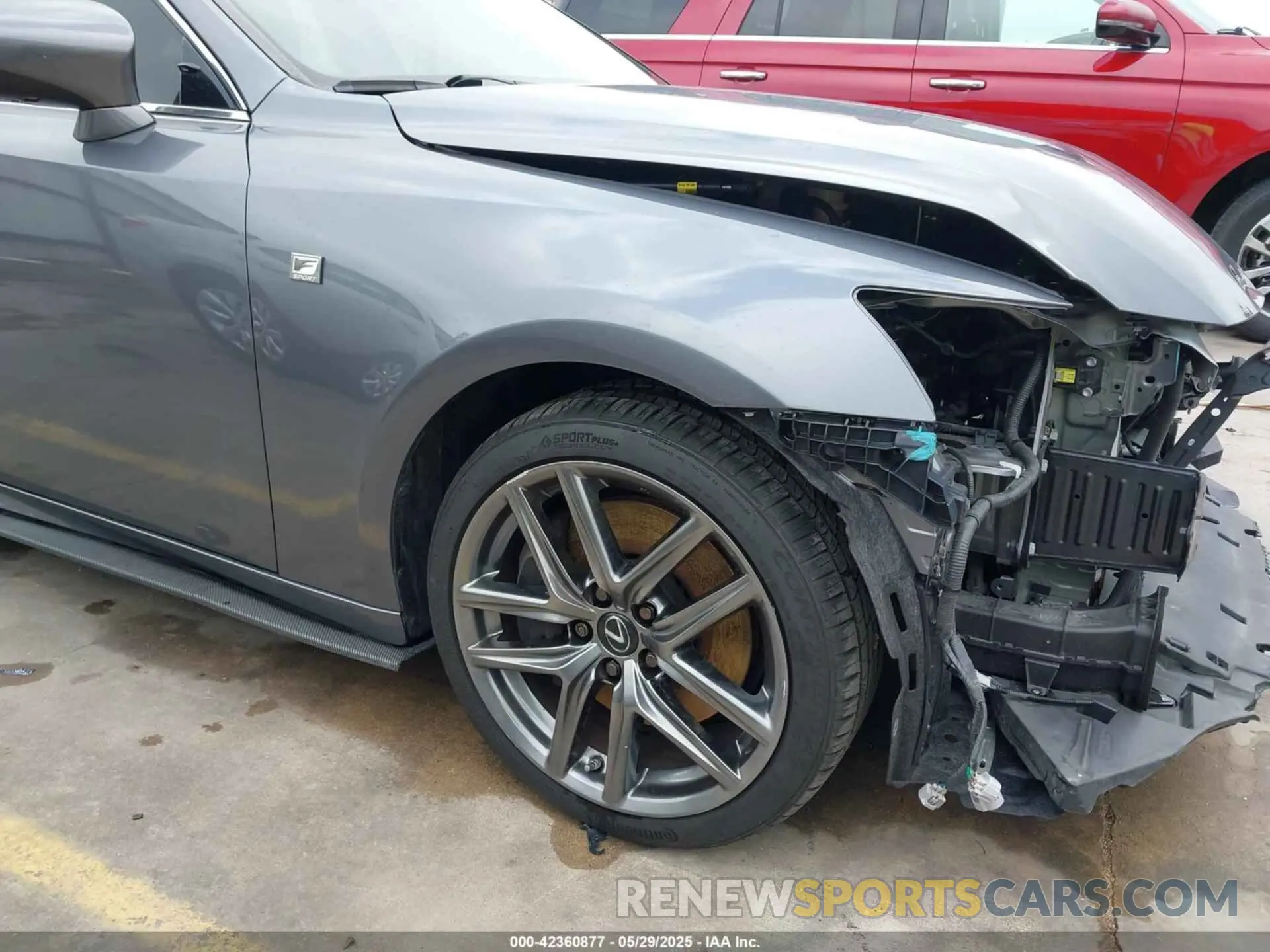 19 fotografías del automóvil dañado JTHGA1D25L5101652 LEXUS IS 300 2020