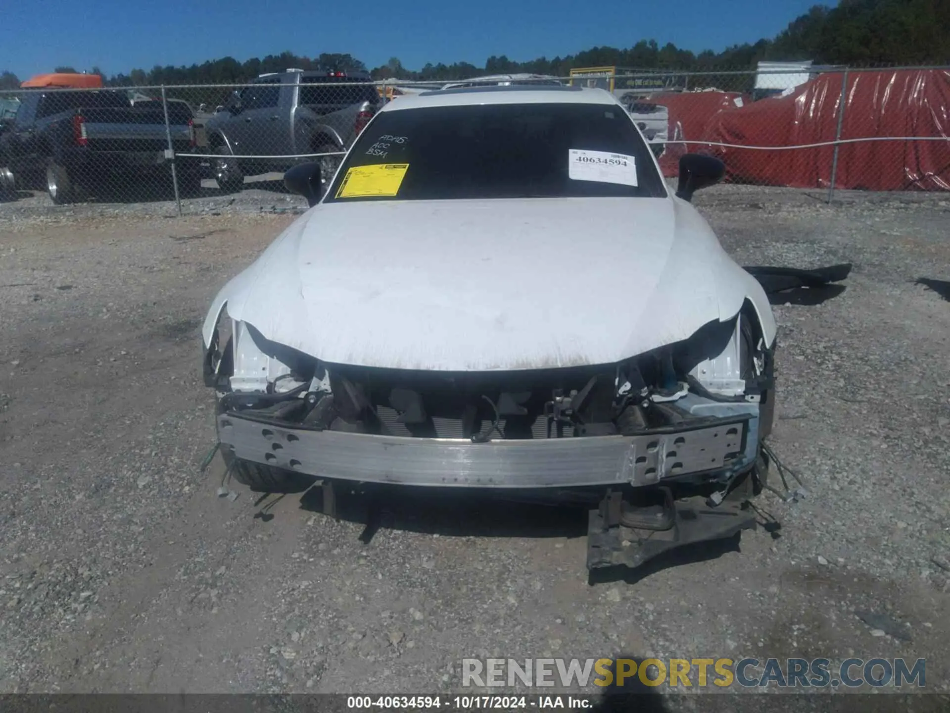 12 fotografías del automóvil dañado JTHGA1D2XL5106670 LEXUS IS 300 2020