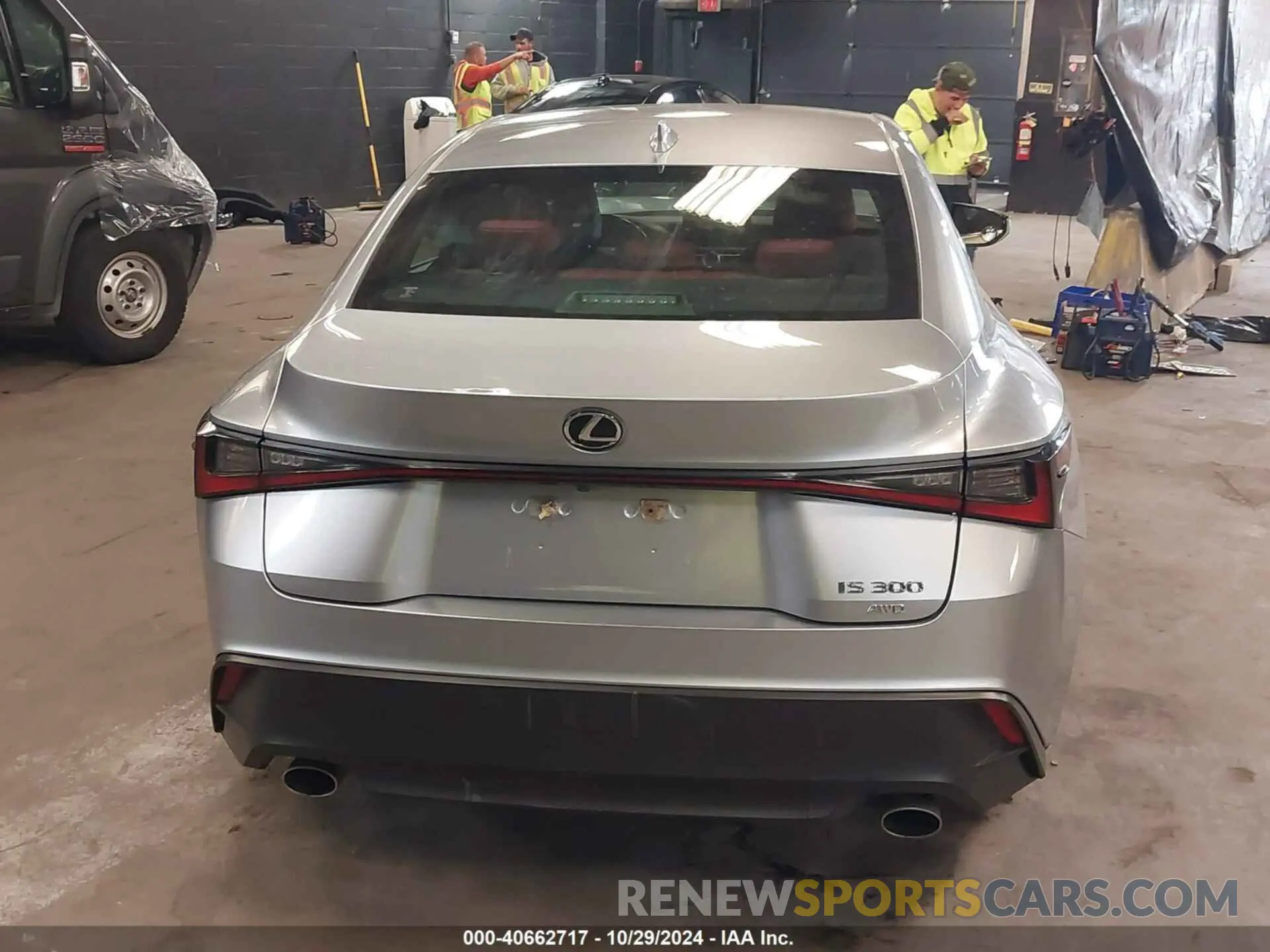 16 fotografías del automóvil dañado JTHA81F26M5043910 LEXUS IS 300 2021