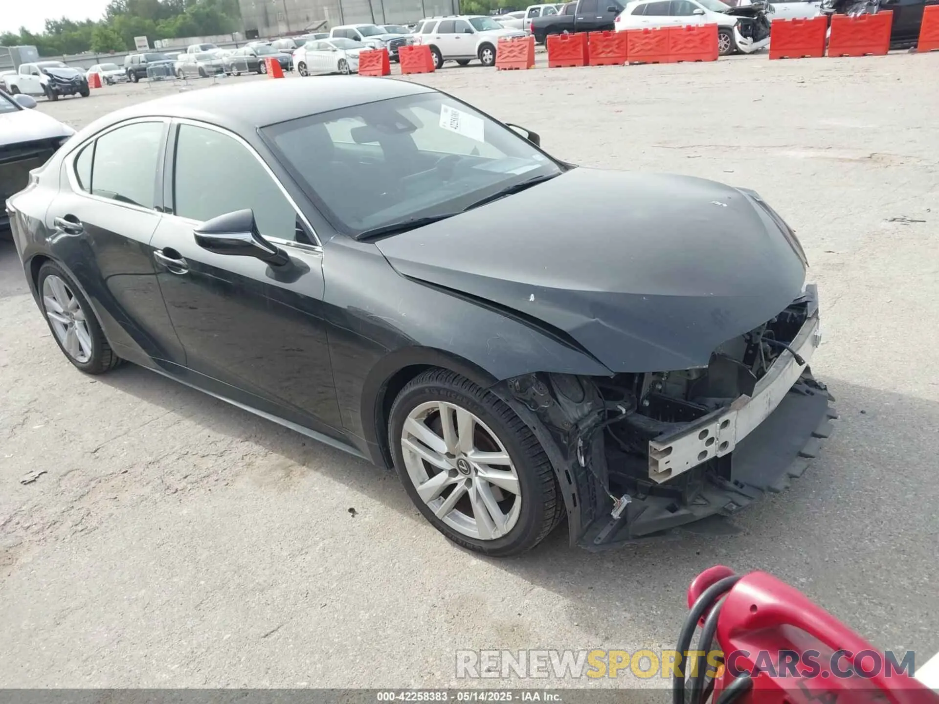 1 fotografías del automóvil dañado JTHAA1D21M5110467 LEXUS IS 300 2021