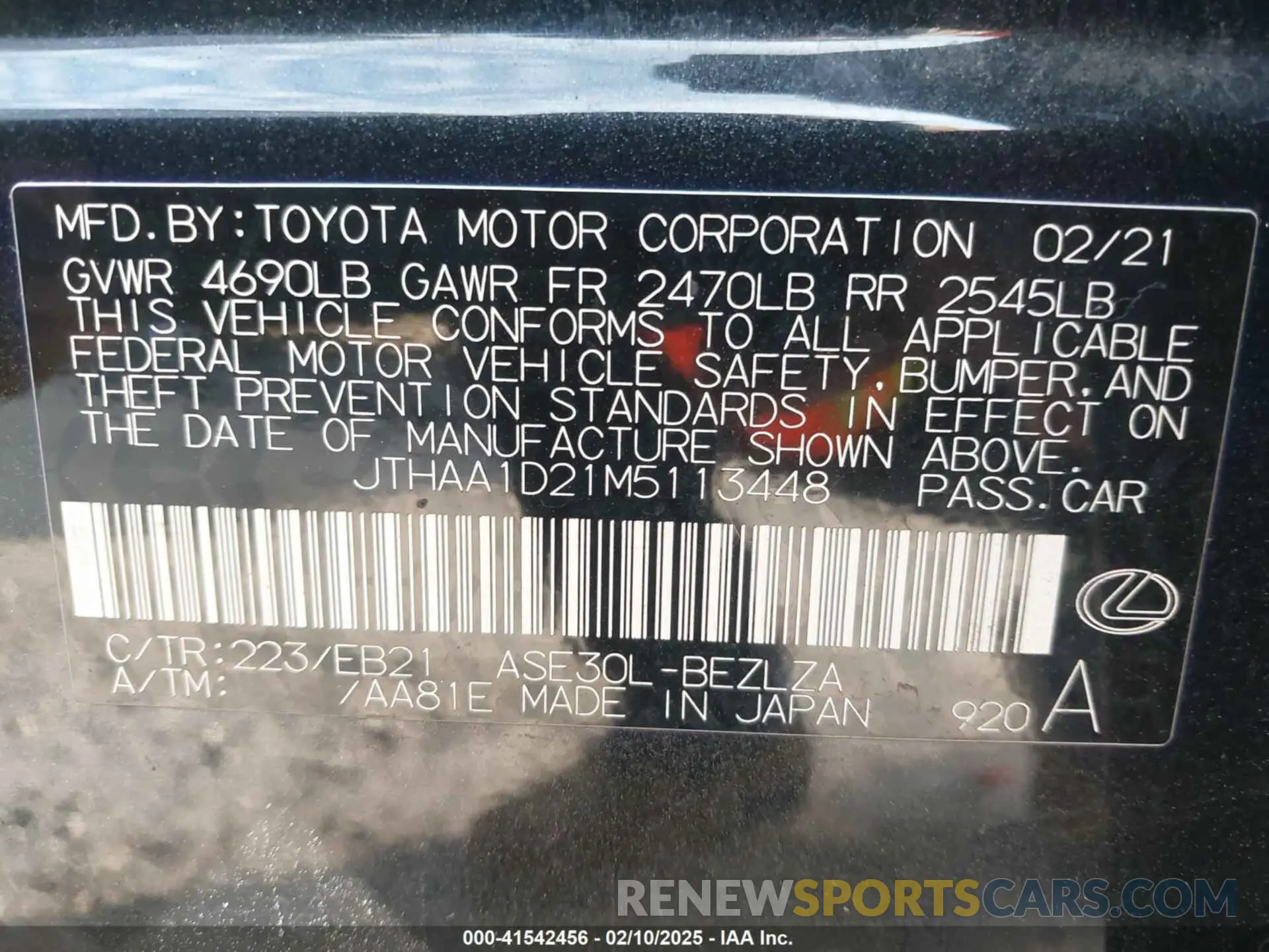 9 fotografías del automóvil dañado JTHAA1D21M5113448 LEXUS IS 300 2021