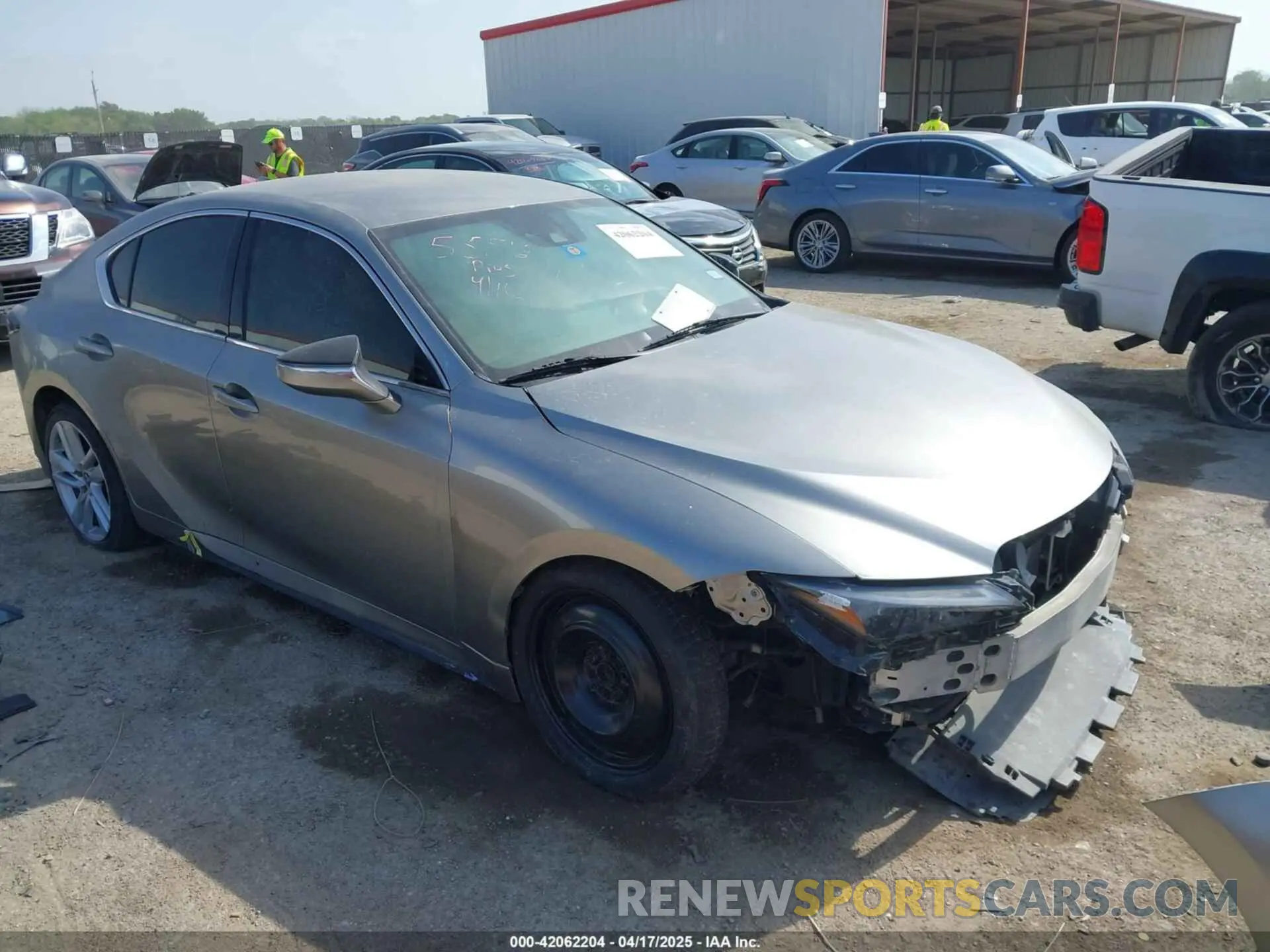 1 fotografías del automóvil dañado JTHAA1D26M5112909 LEXUS IS 300 2021