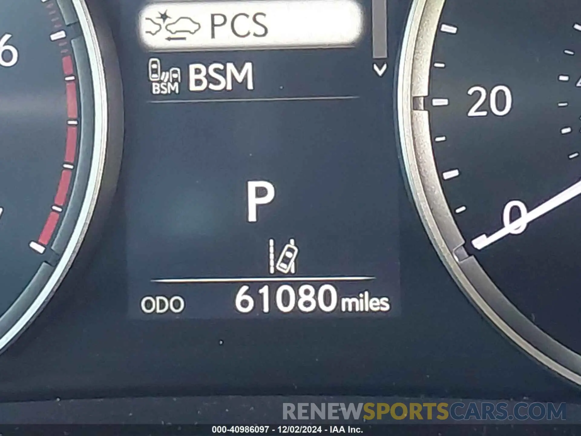 15 fotografías del automóvil dañado JTHAA1D2XM5110693 LEXUS IS 300 2021