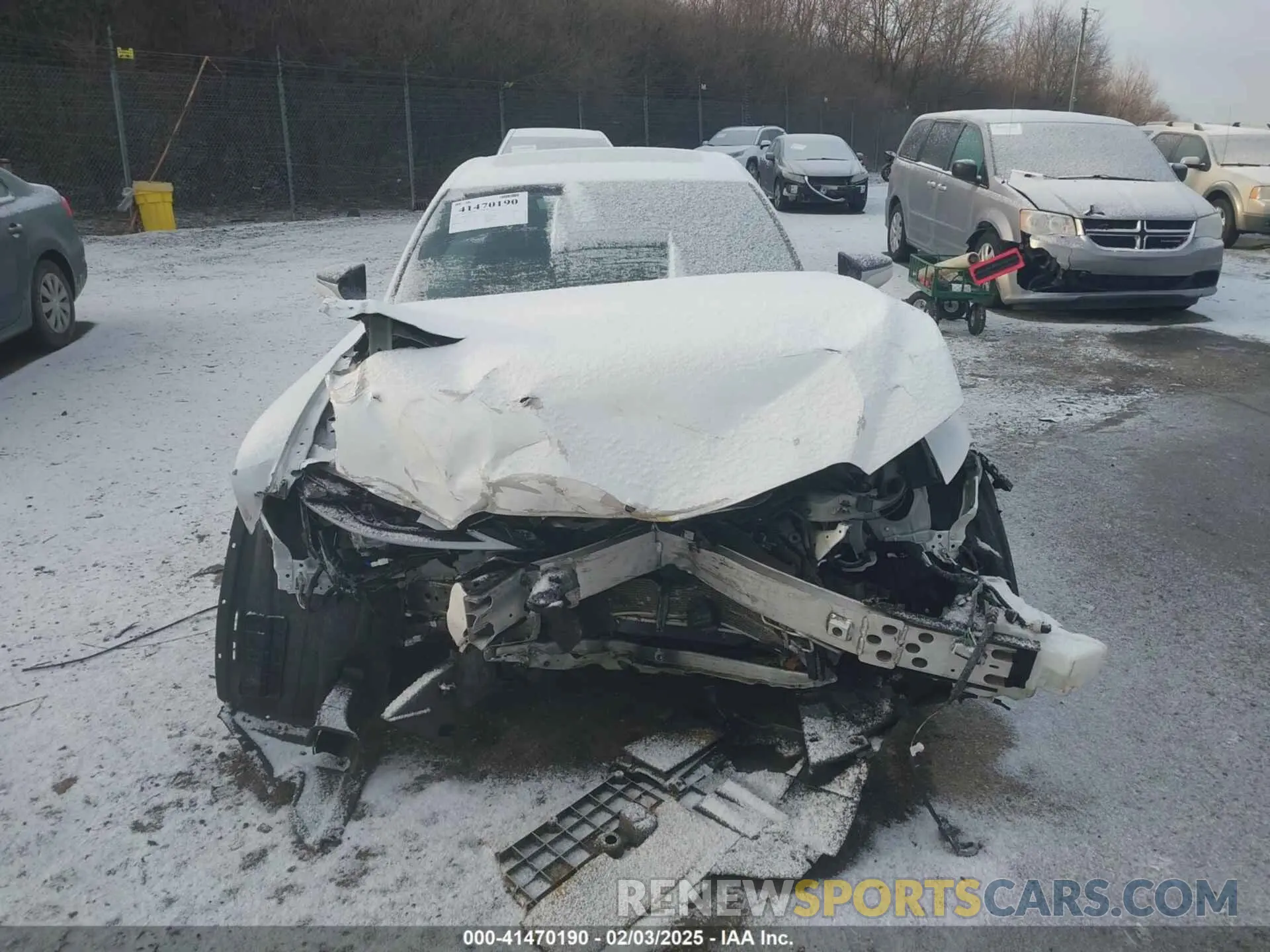 12 fotografías del automóvil dañado JTHC81F20M5046150 LEXUS IS 300 2021