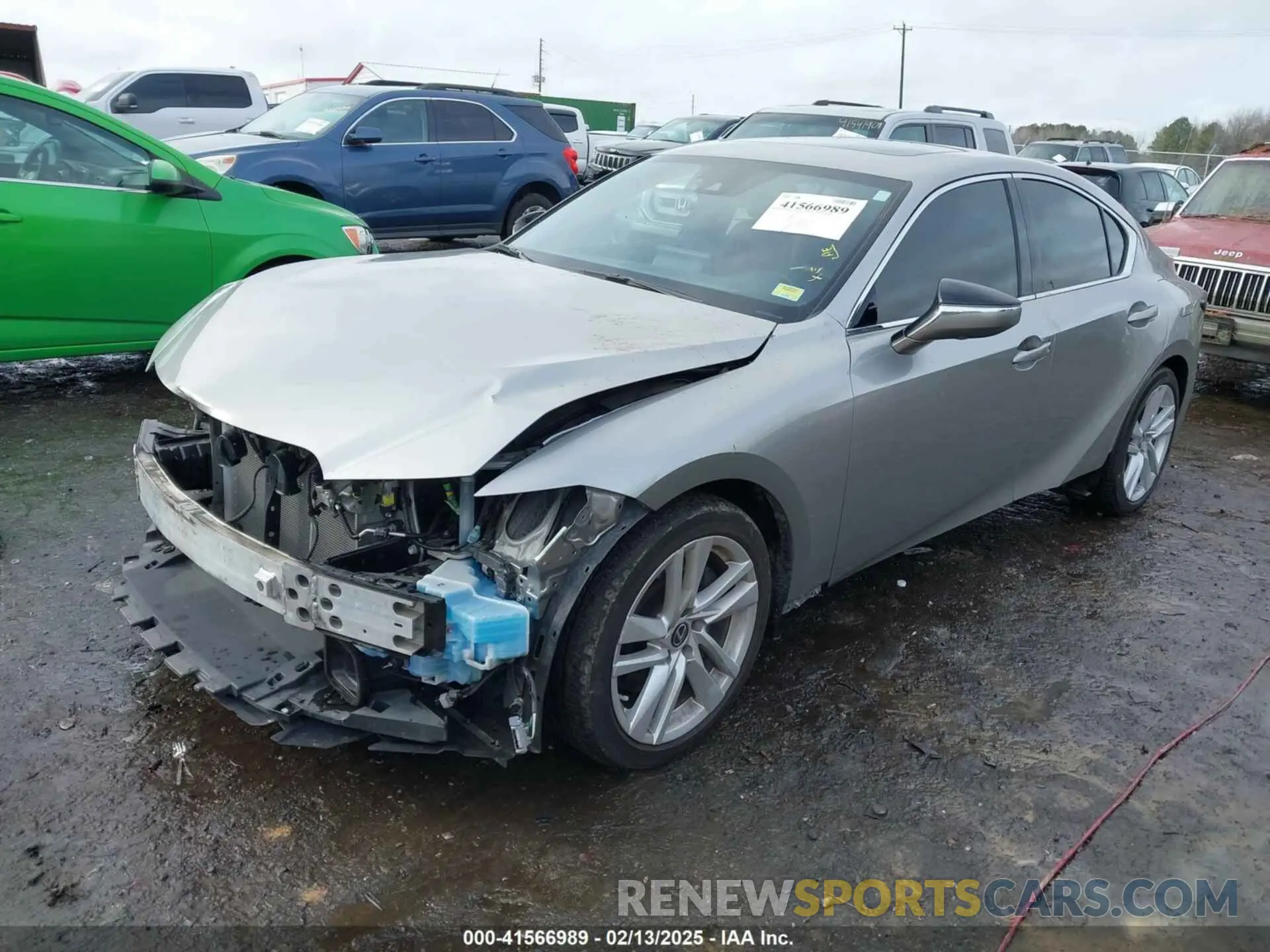 2 fotografías del automóvil dañado JTHC81F25M5044457 LEXUS IS 300 2021