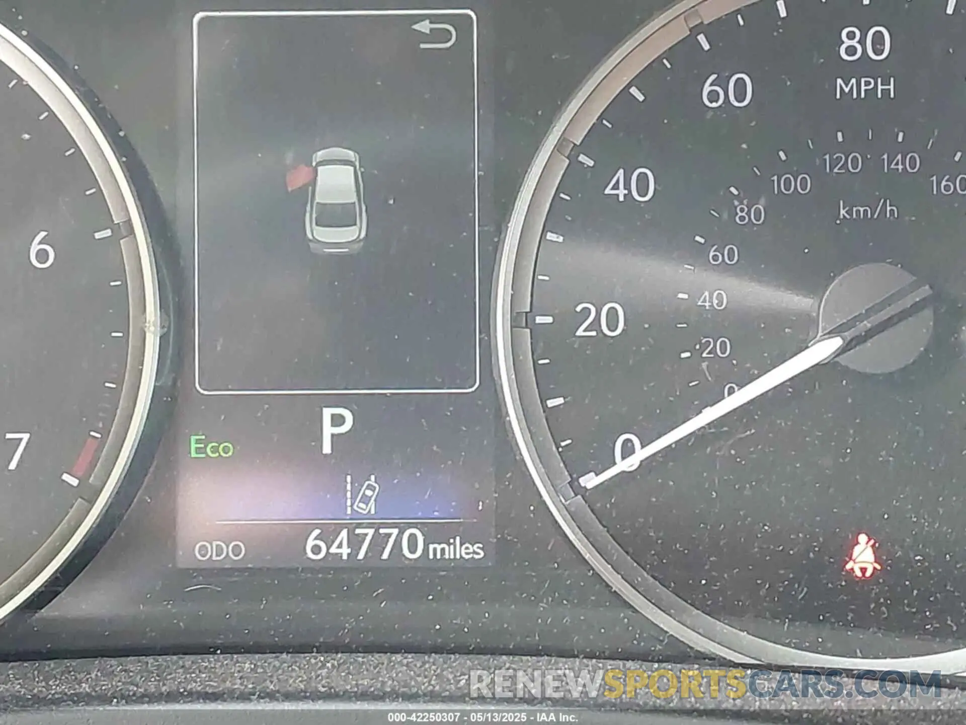 15 fotografías del automóvil dañado JTHC81F27M5045061 LEXUS IS 300 2021