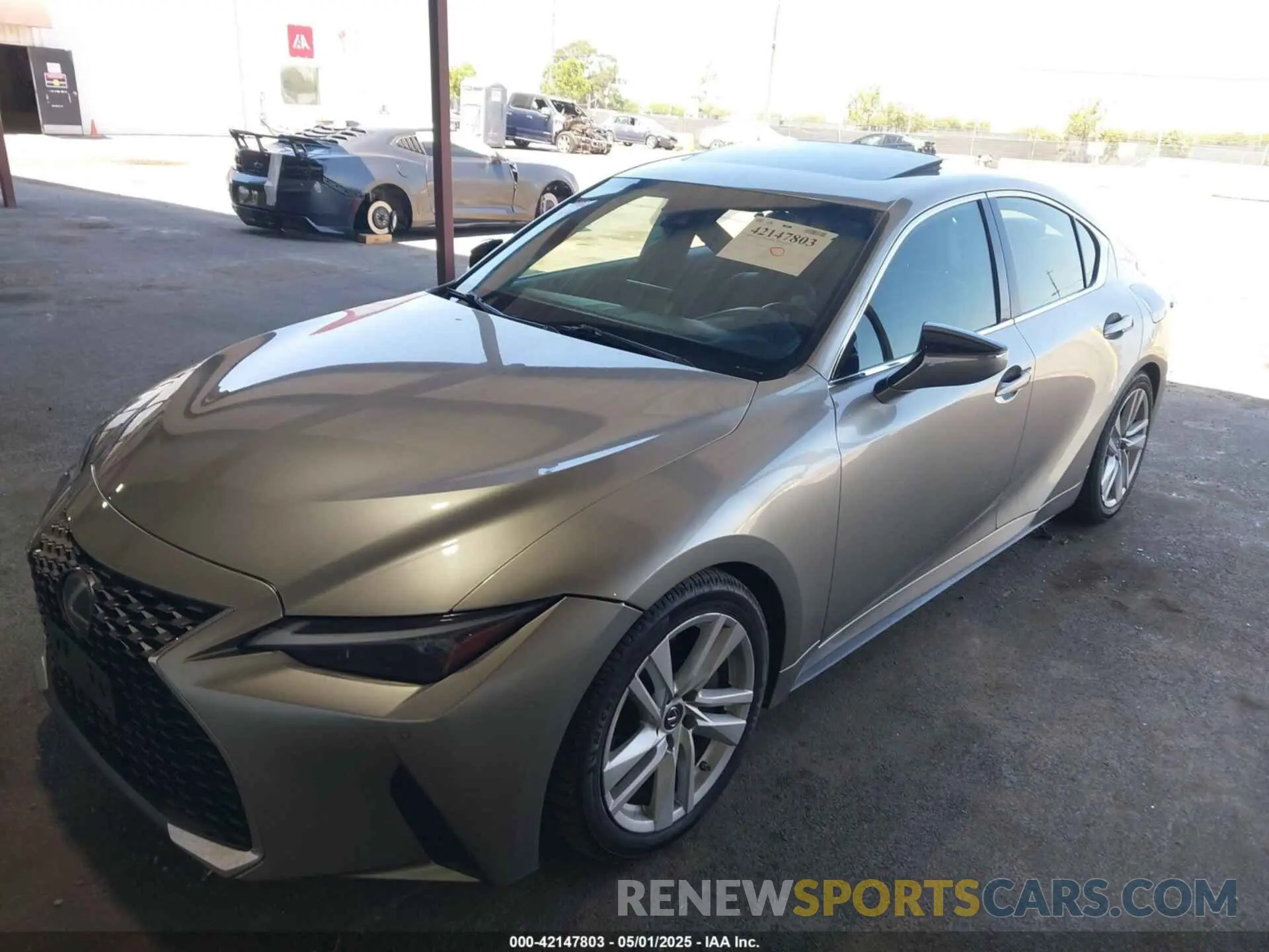 6 fotografías del automóvil dañado JTHCA1D20M5112820 LEXUS IS 300 2021