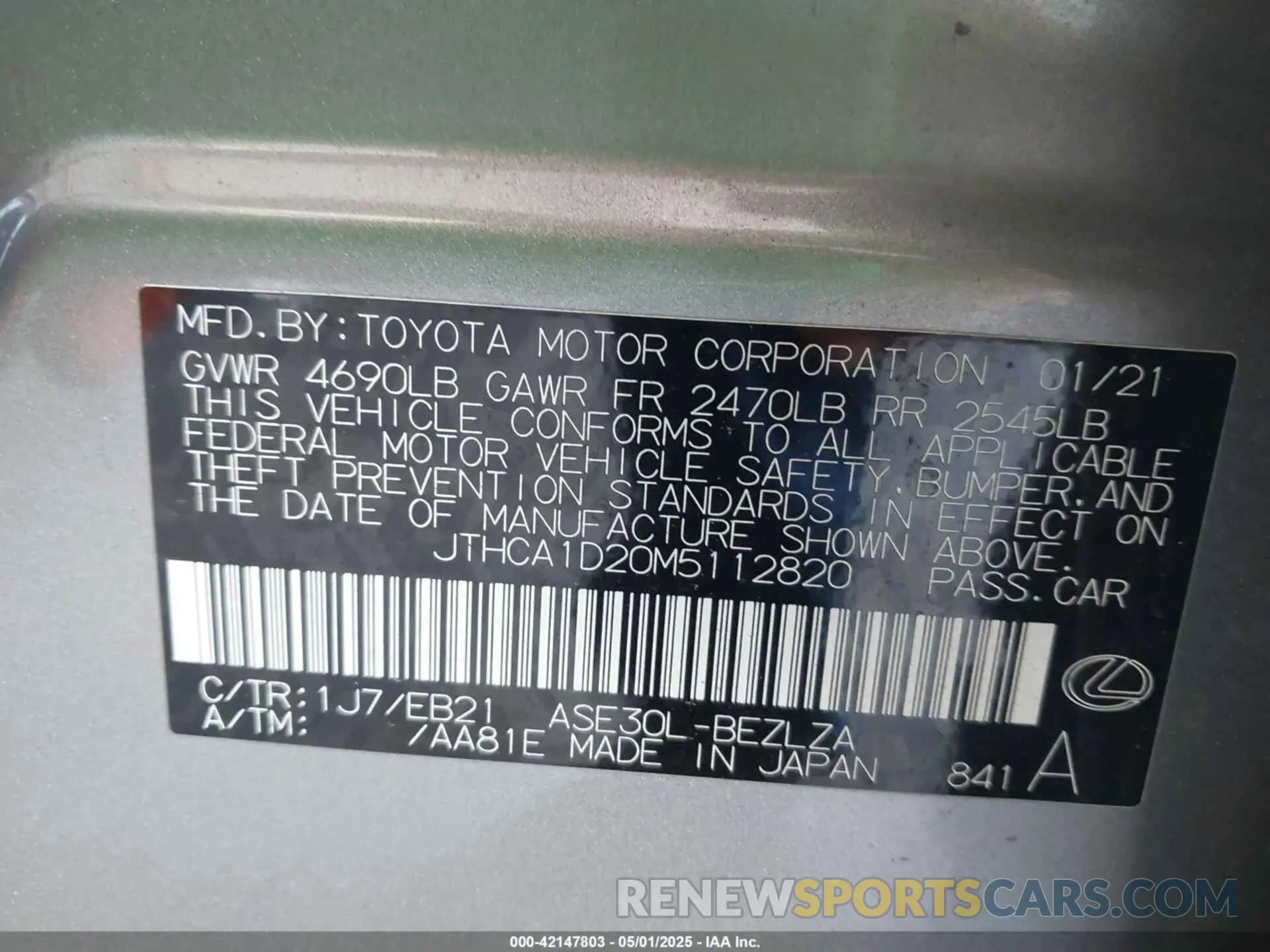 9 fotografías del automóvil dañado JTHCA1D20M5112820 LEXUS IS 300 2021