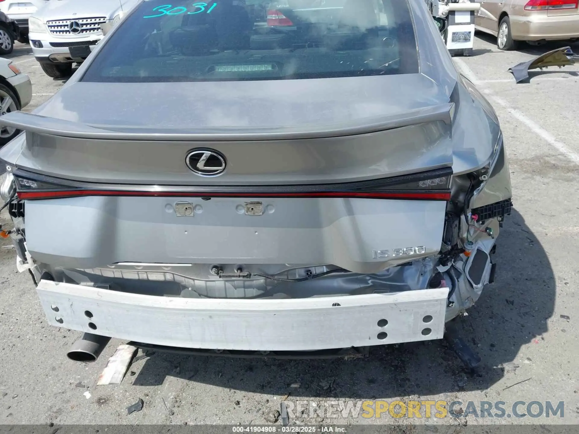 6 fotografías del automóvil dañado JTHCA1D22M5117601 LEXUS IS 300 2021