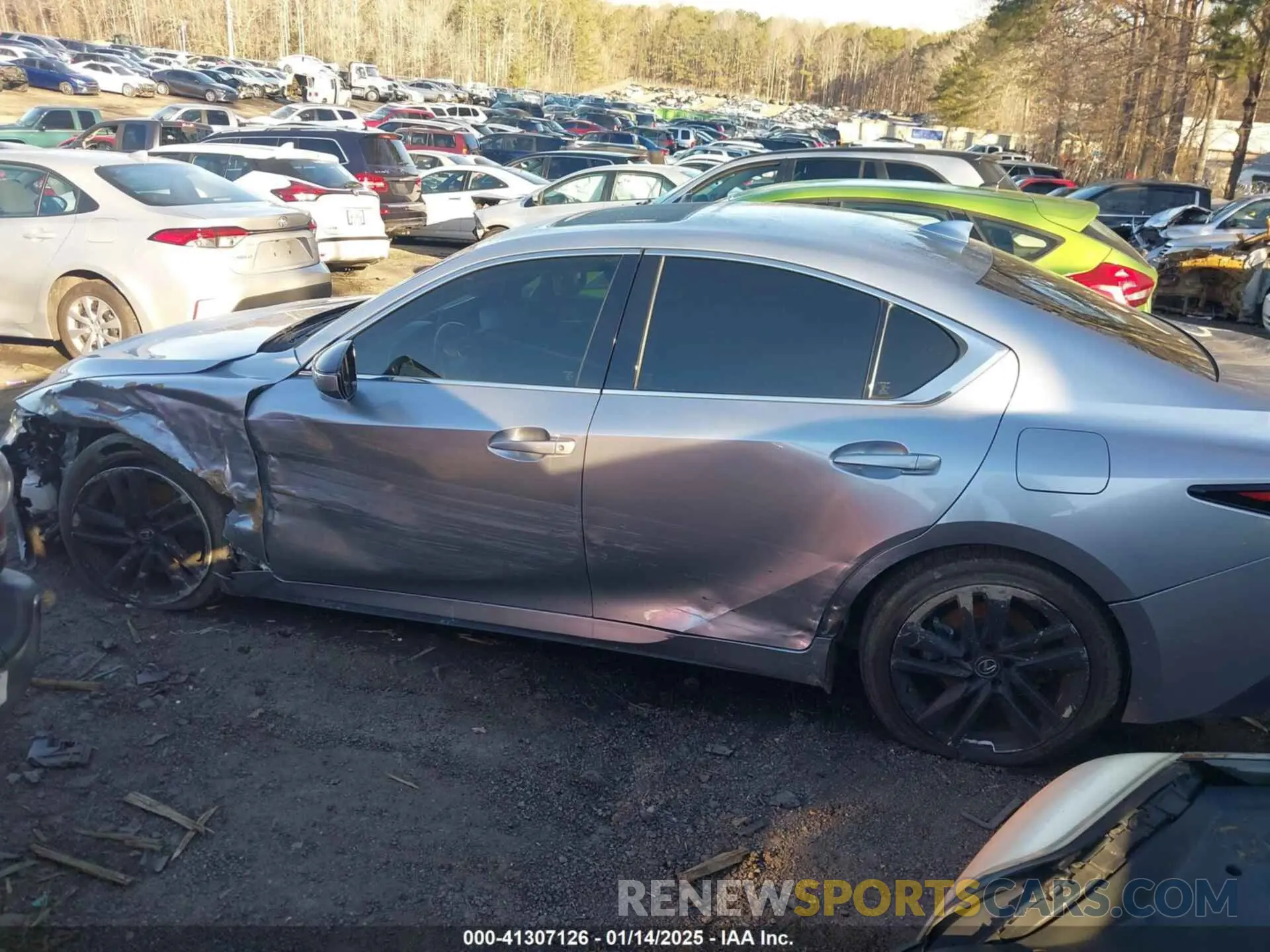 14 fotografías del automóvil dañado JTHCA1D25M5113879 LEXUS IS 300 2021