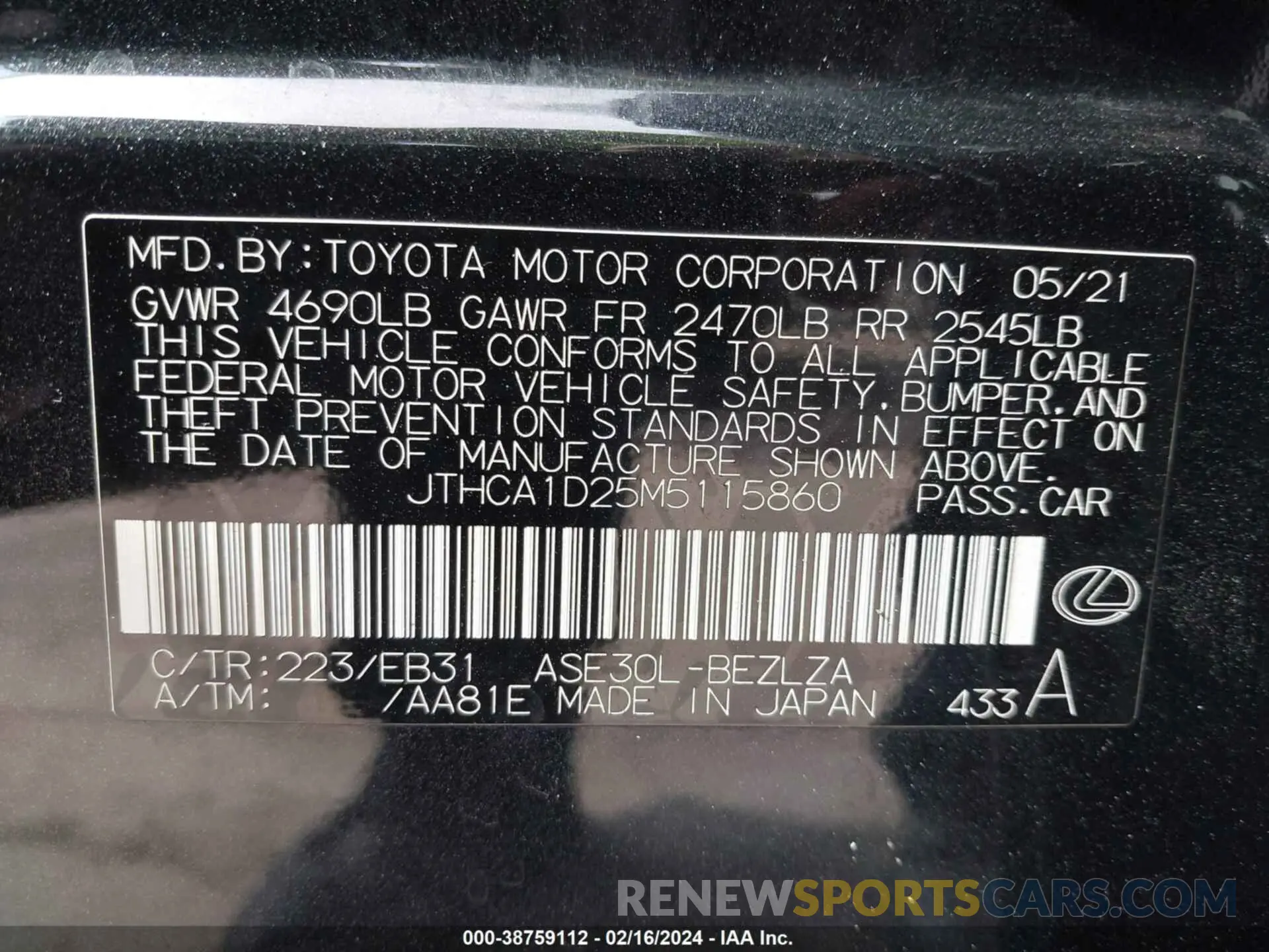 9 fotografías del automóvil dañado JTHCA1D25M5115860 LEXUS IS 300 2021