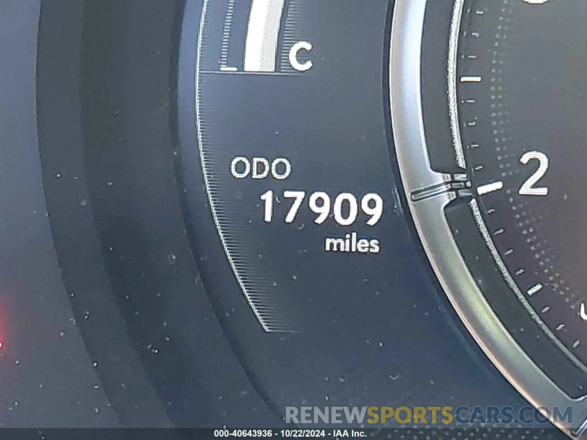 15 fotografías del automóvil dañado JTHG81F23M5046516 LEXUS IS 300 2021