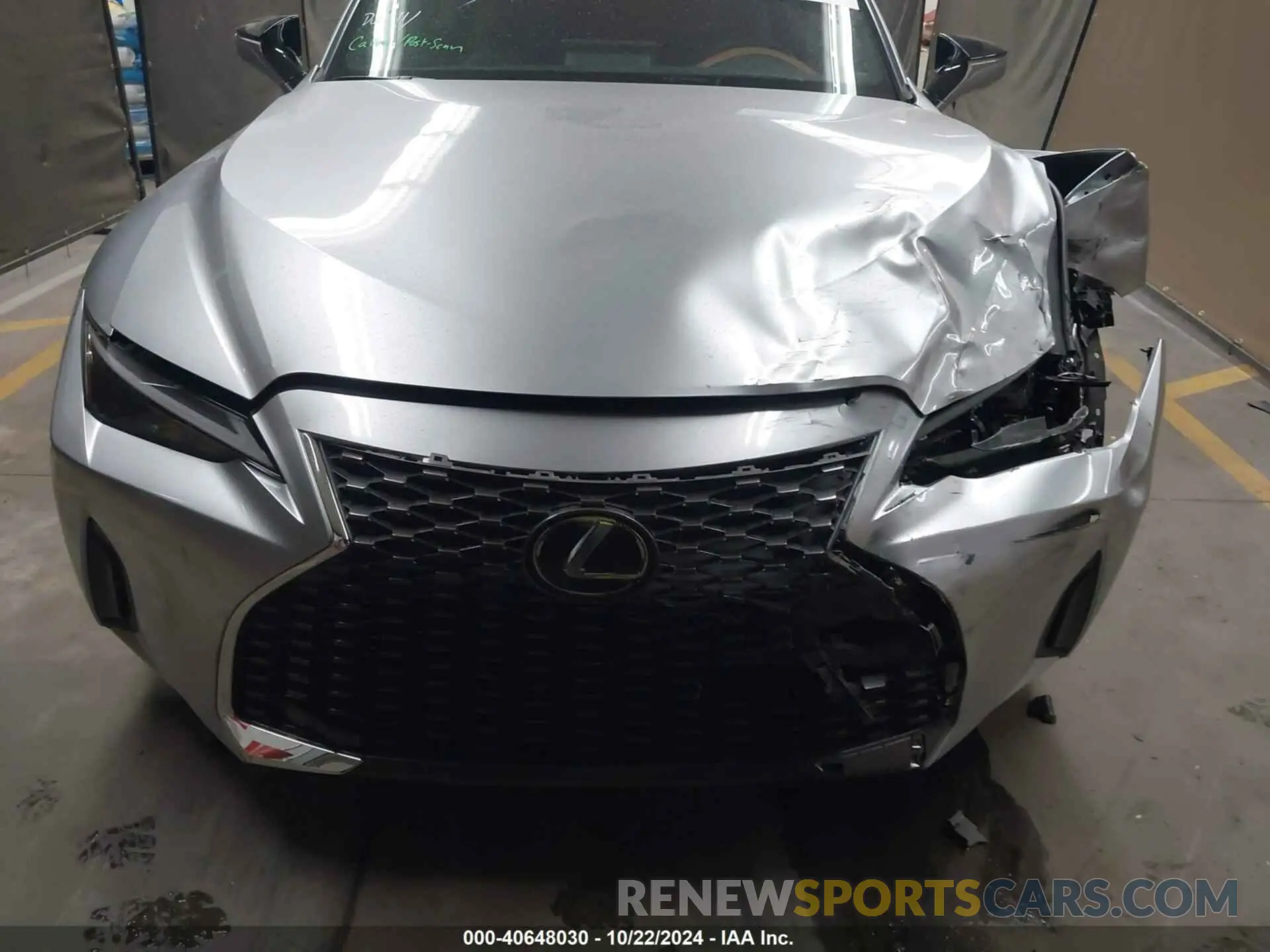 13 fotografías del automóvil dañado JTHAA1D27N5118428 LEXUS IS 300 2022