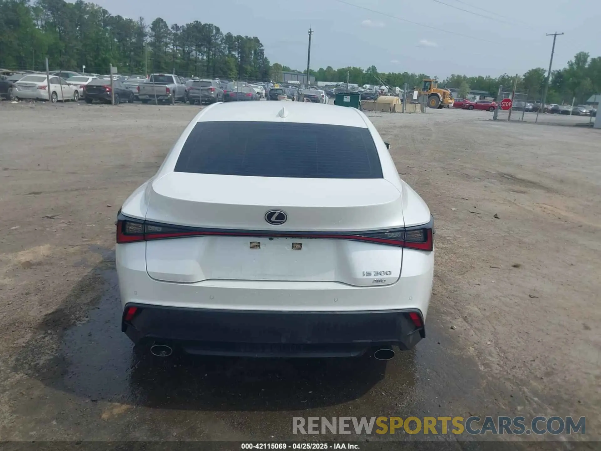16 fotografías del automóvil dañado JTHD81F21N5048009 LEXUS IS 300 2022